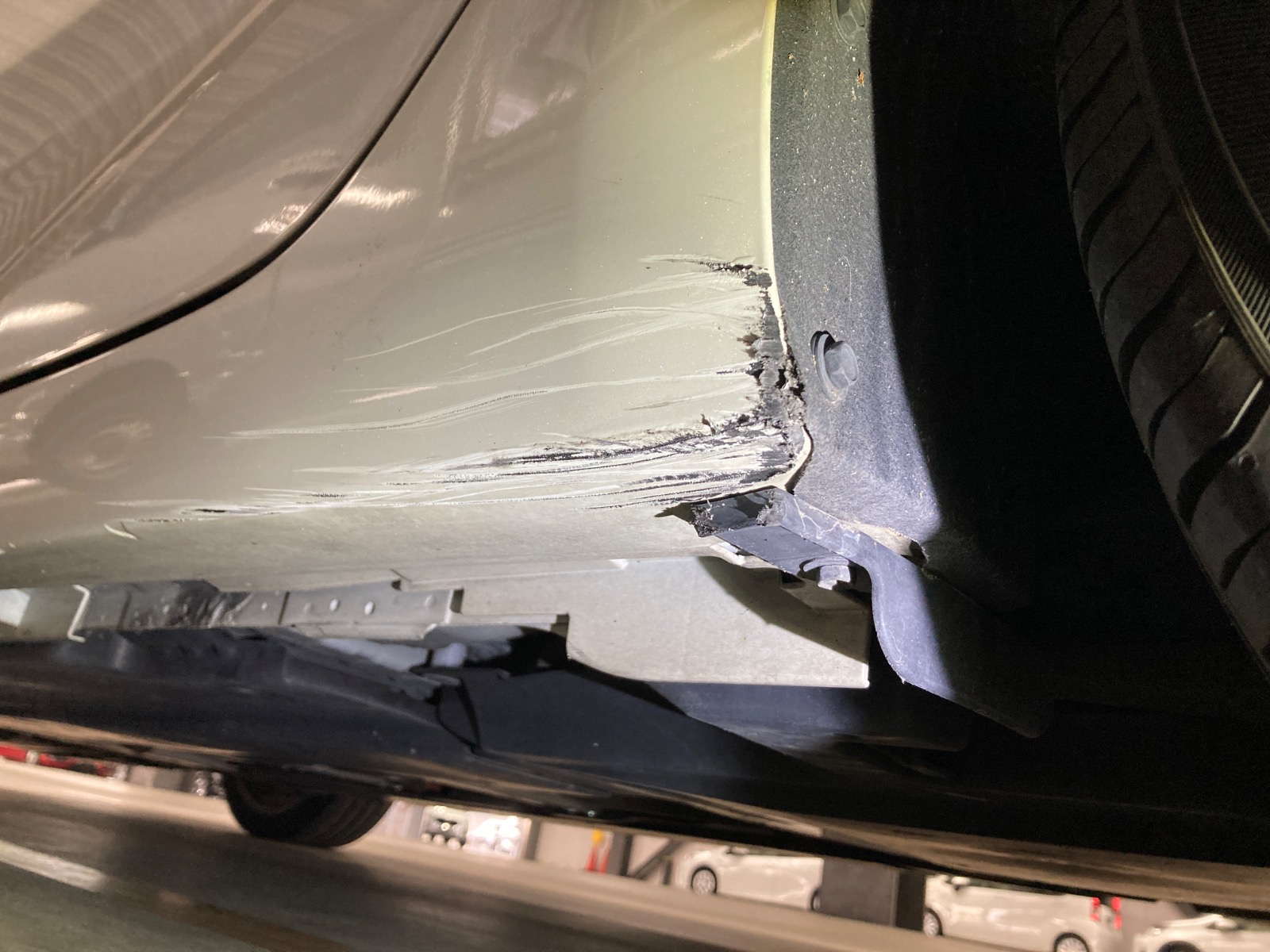 キズ・ヘコミ_21