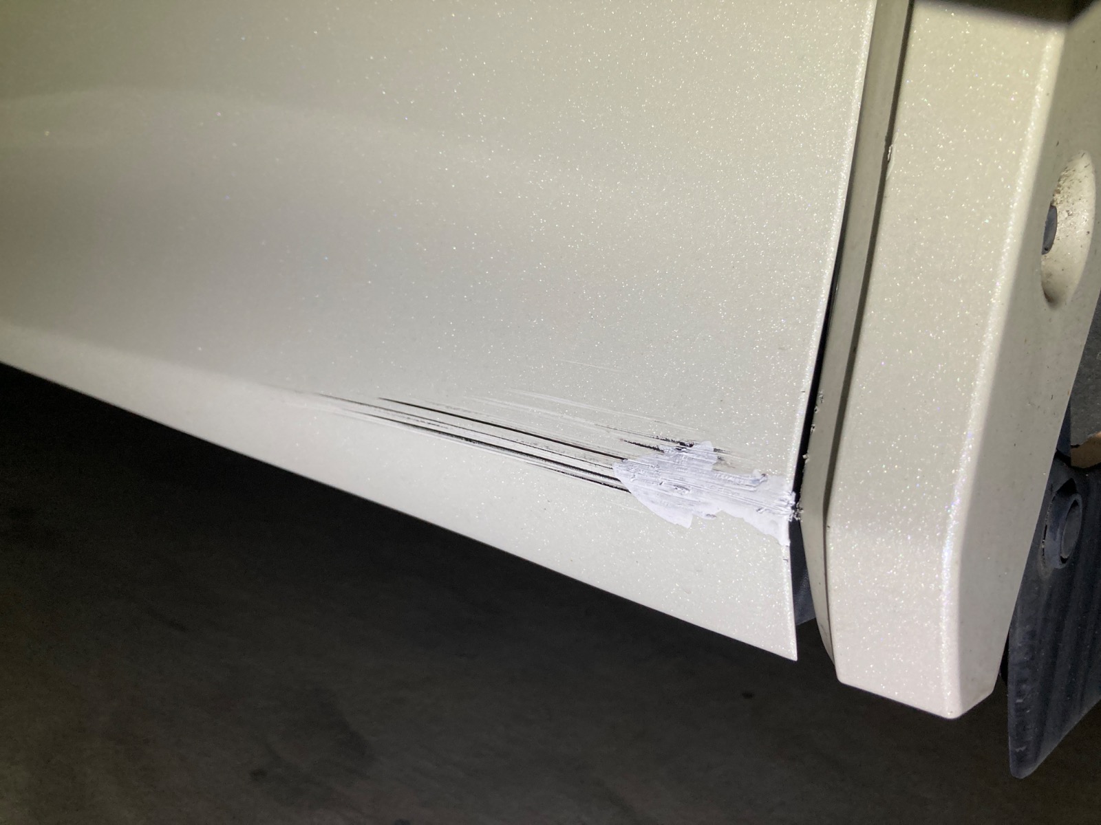 キズ・ヘコミ_24