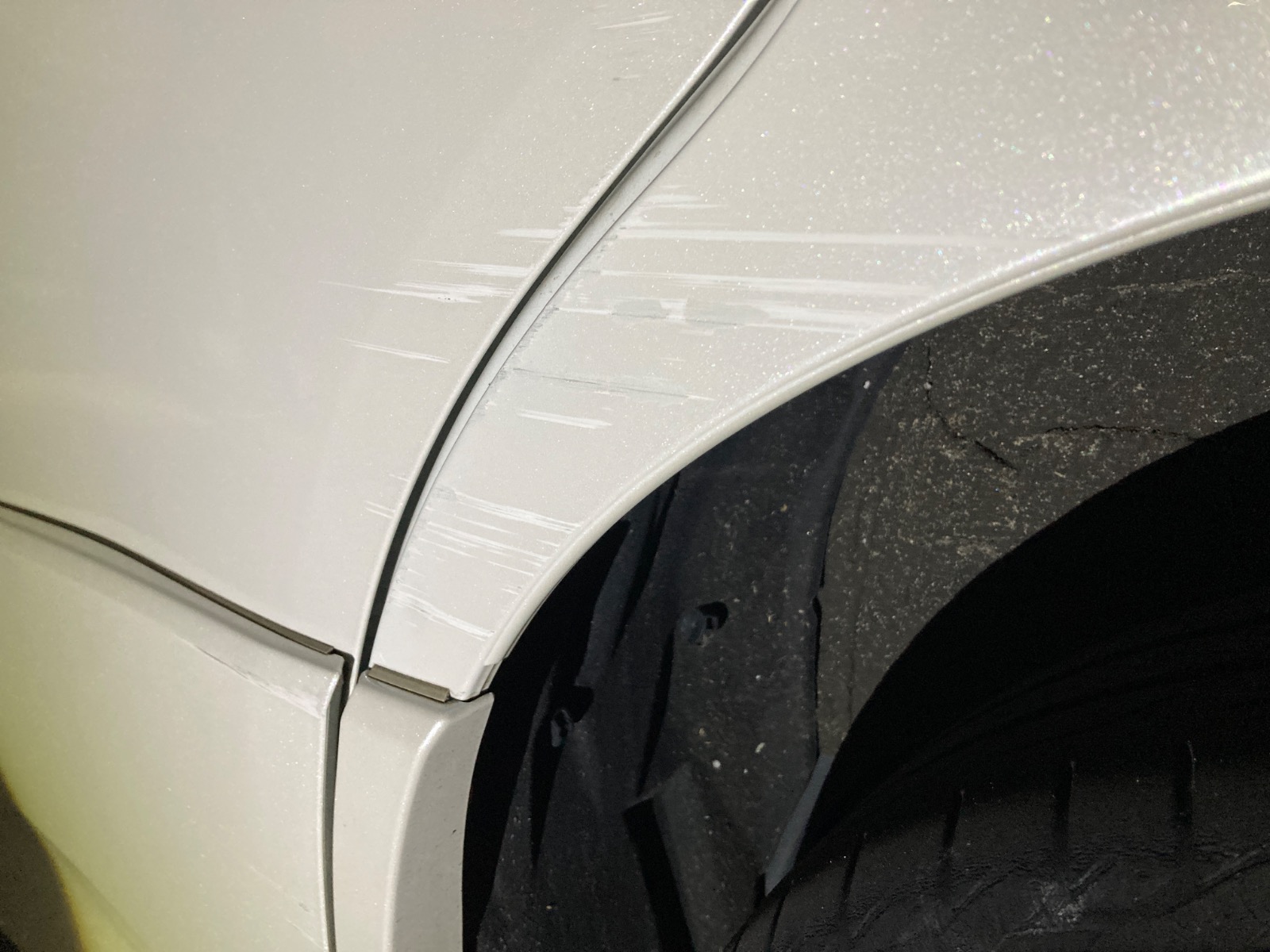 キズ・ヘコミ_38