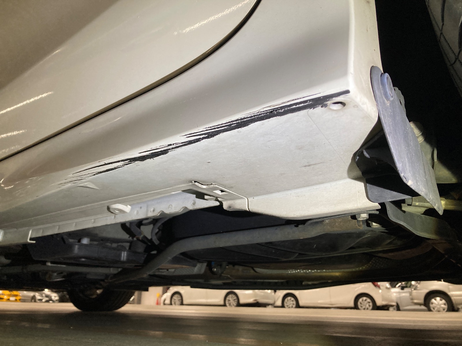 キズ・ヘコミ_21