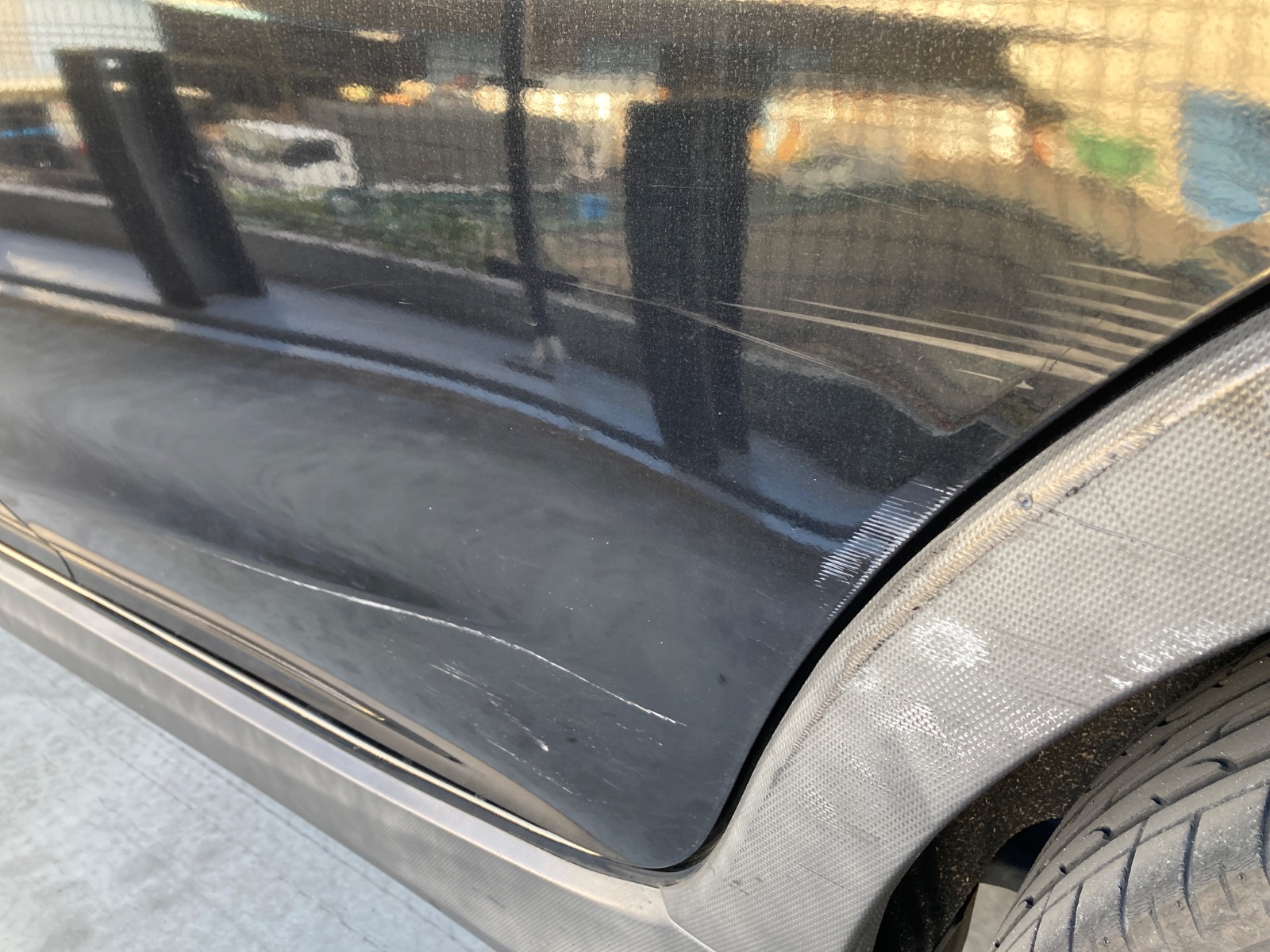 キズ・ヘコミ_25