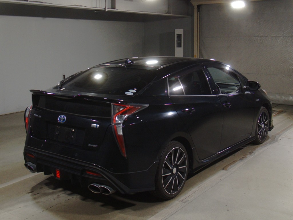 プリウス A プレミアム