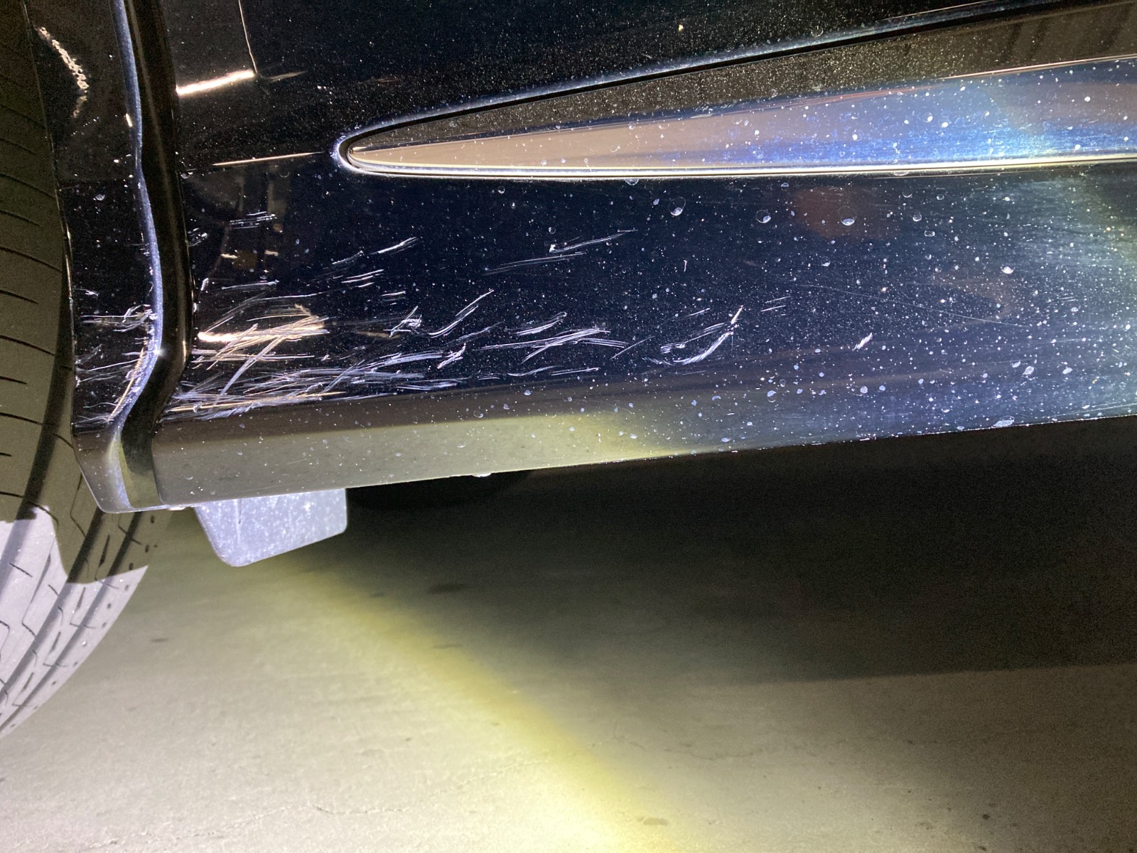 キズ・ヘコミ_27