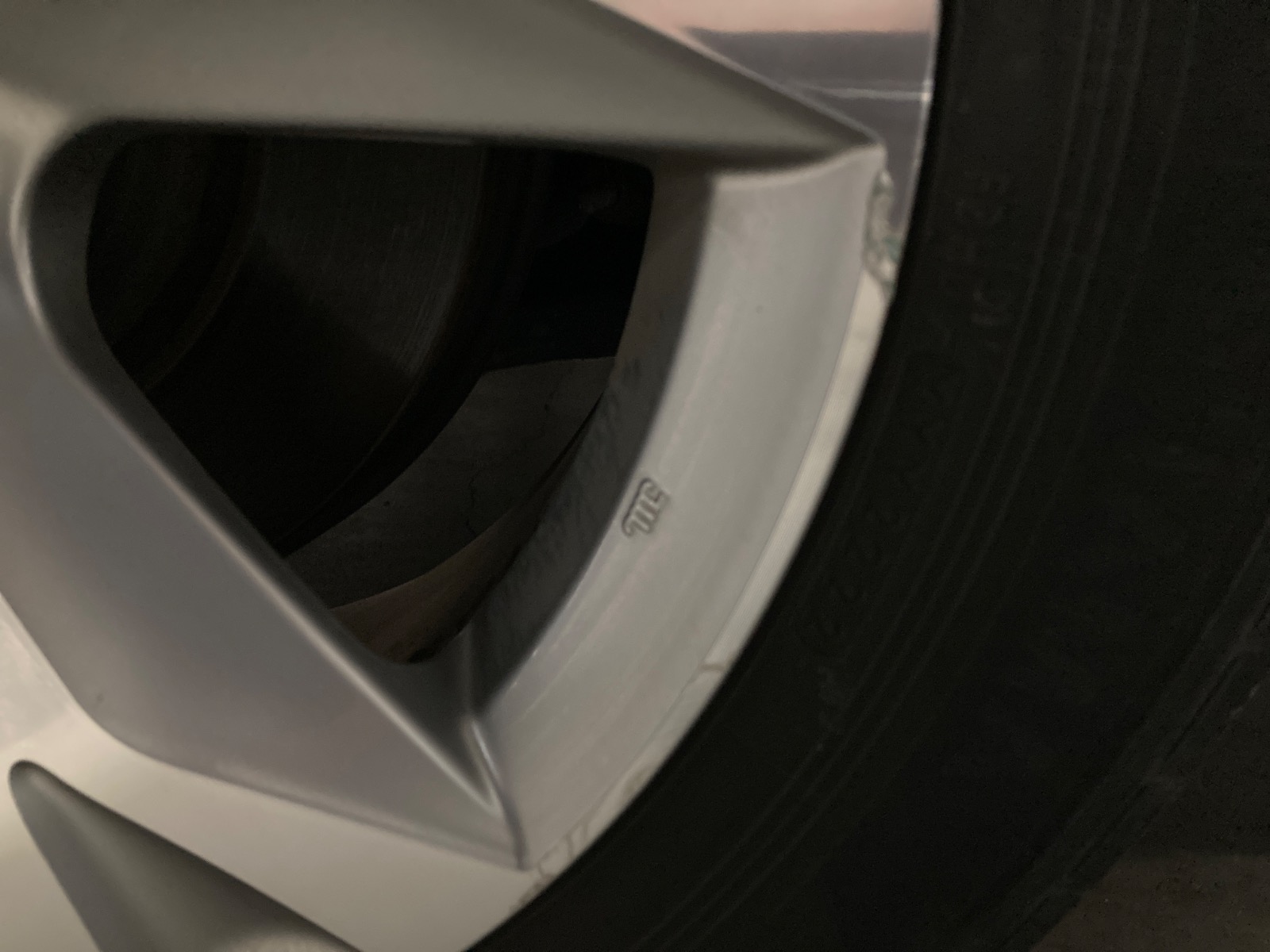 キズ・ヘコミ_64