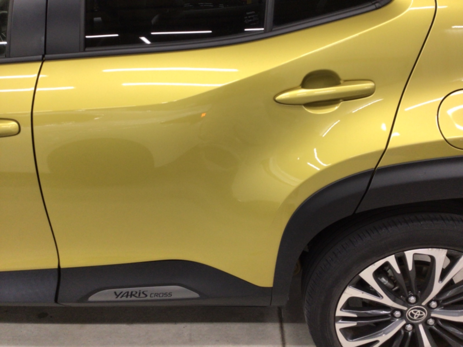 キズ・ヘコミ_64