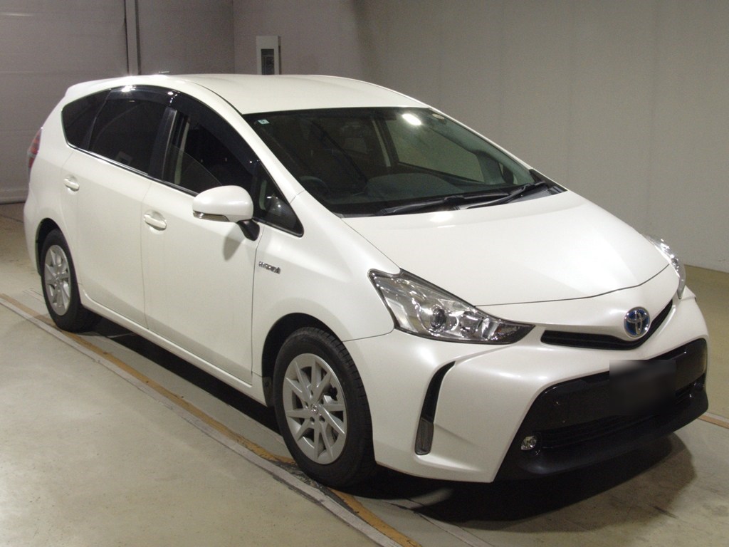 プリウスアルファ S