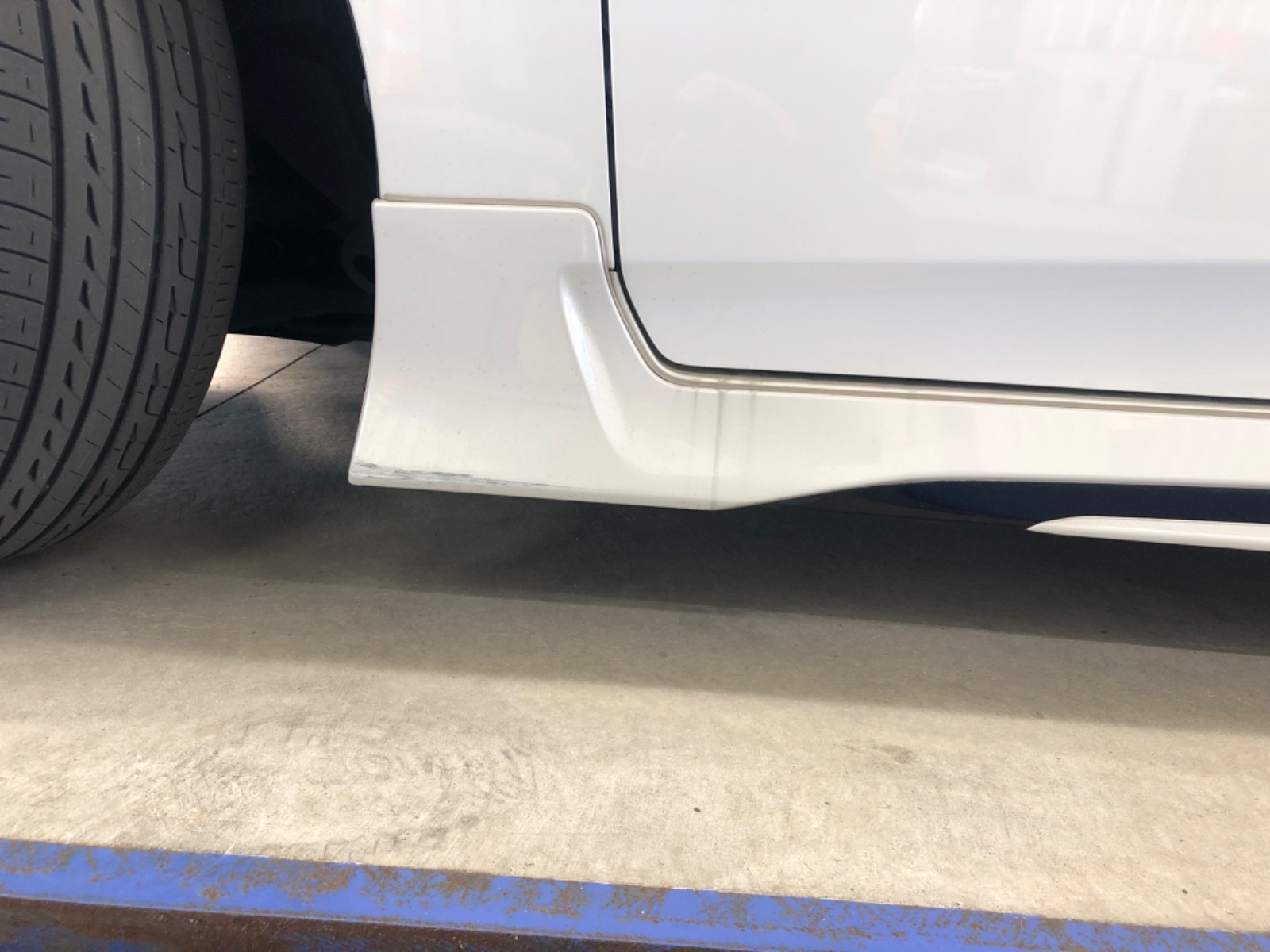 キズ・ヘコミ_64