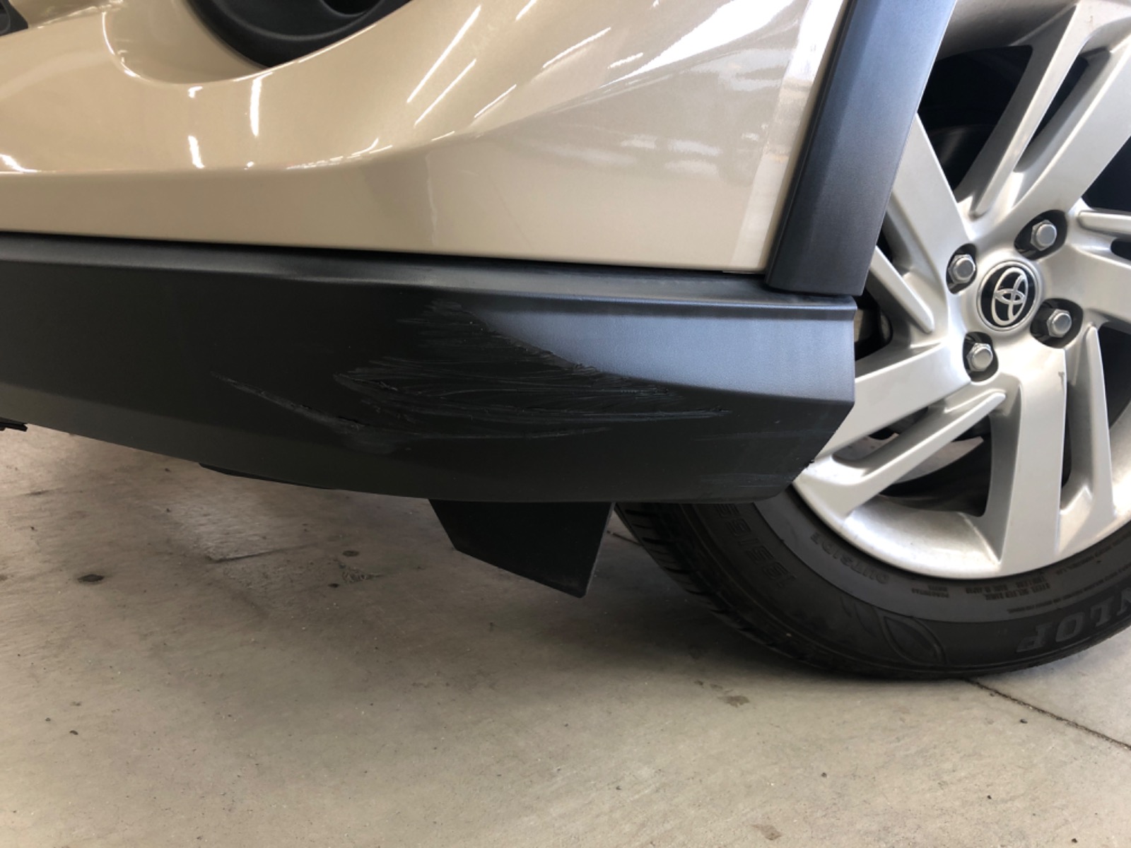 キズ・ヘコミ_05