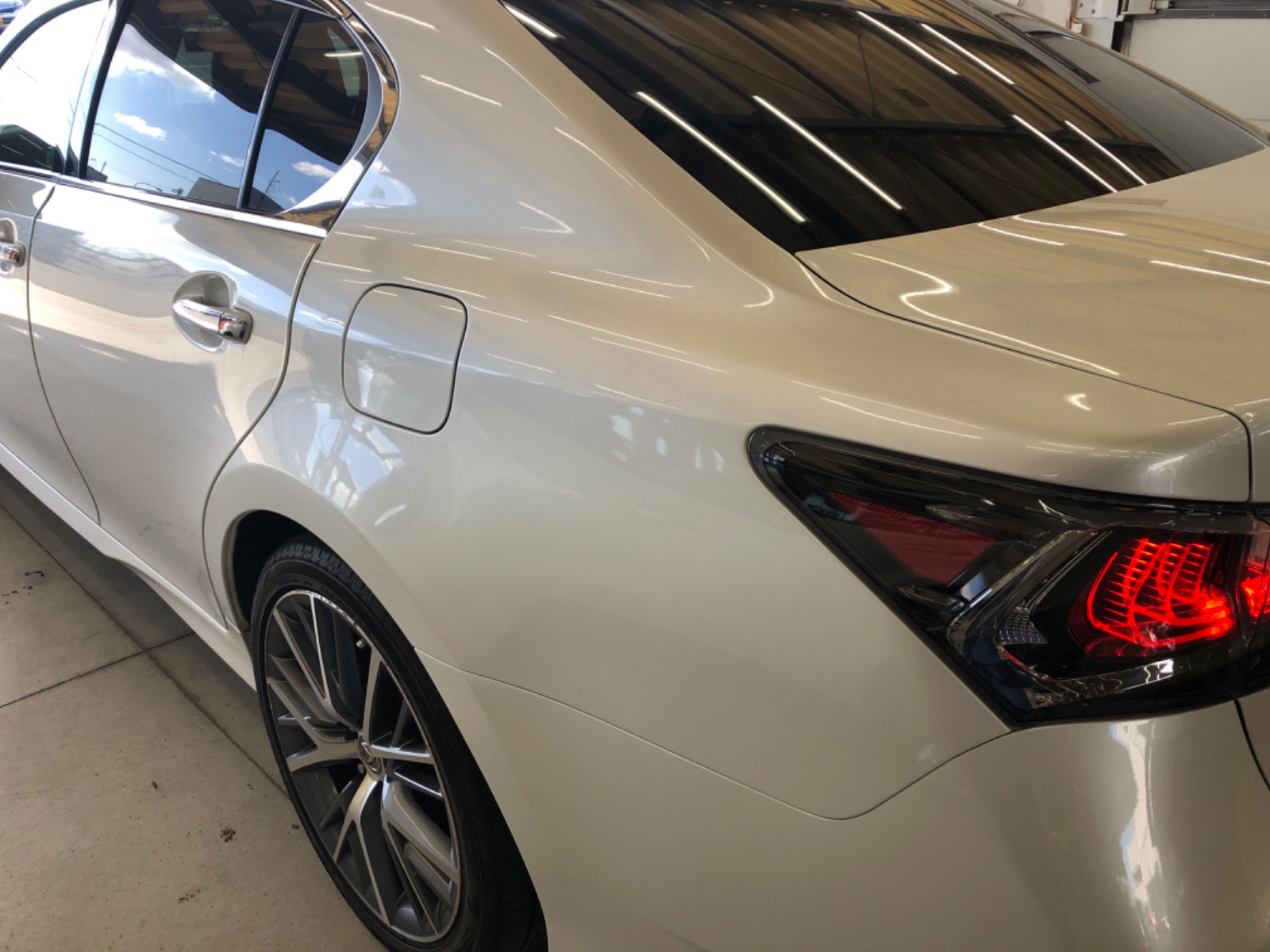 キズ・ヘコミ_64