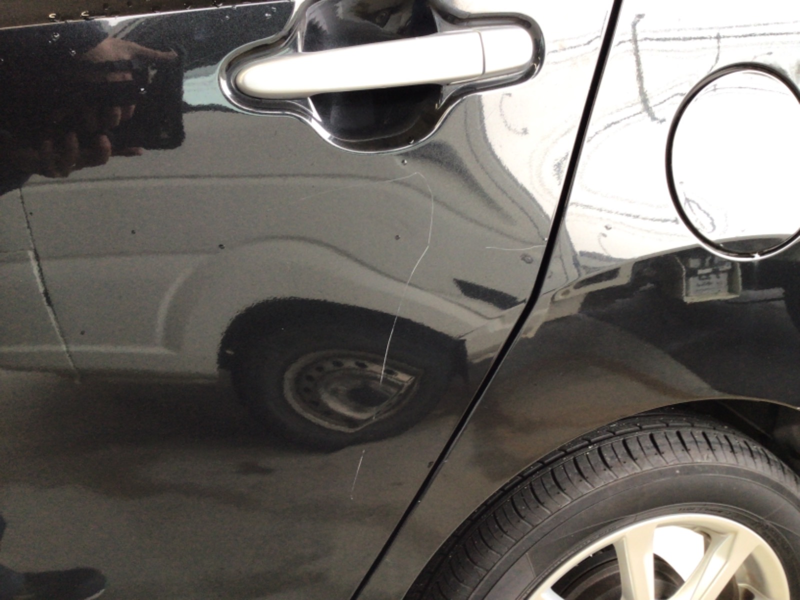 キズ・ヘコミ_25