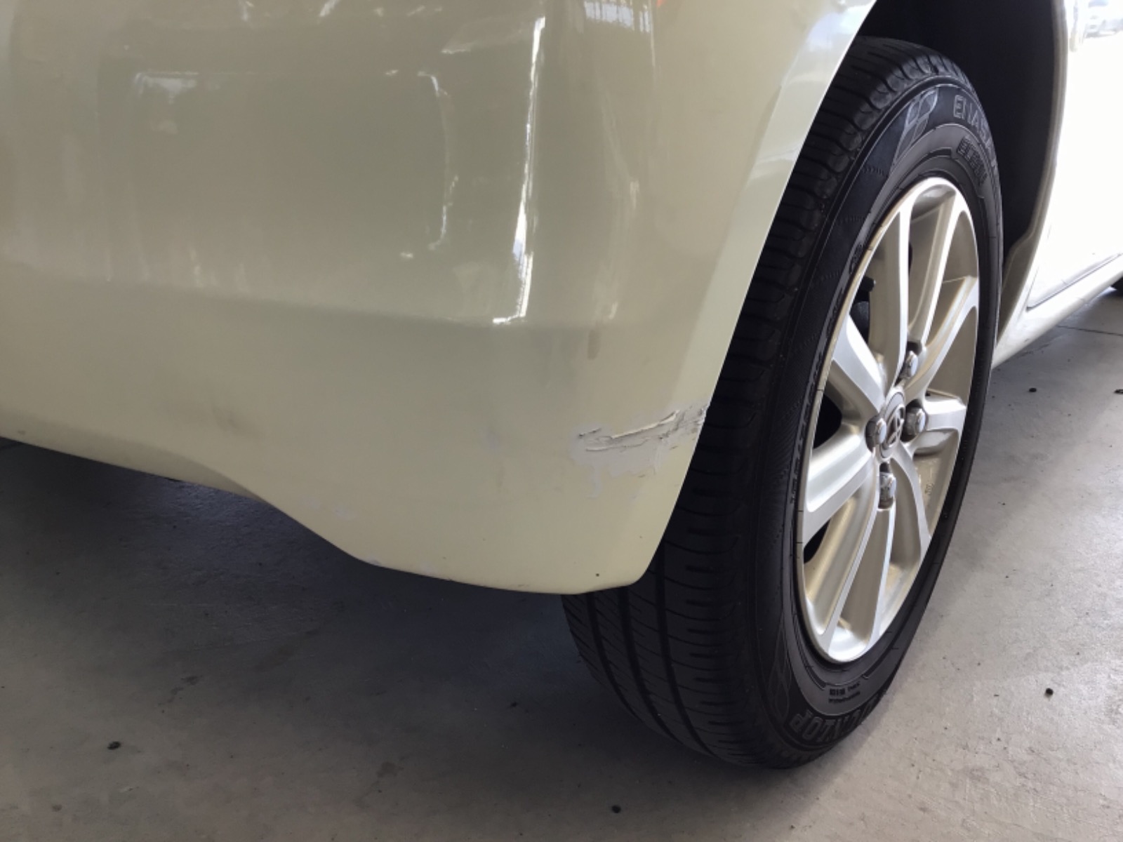 キズ・ヘコミ_56