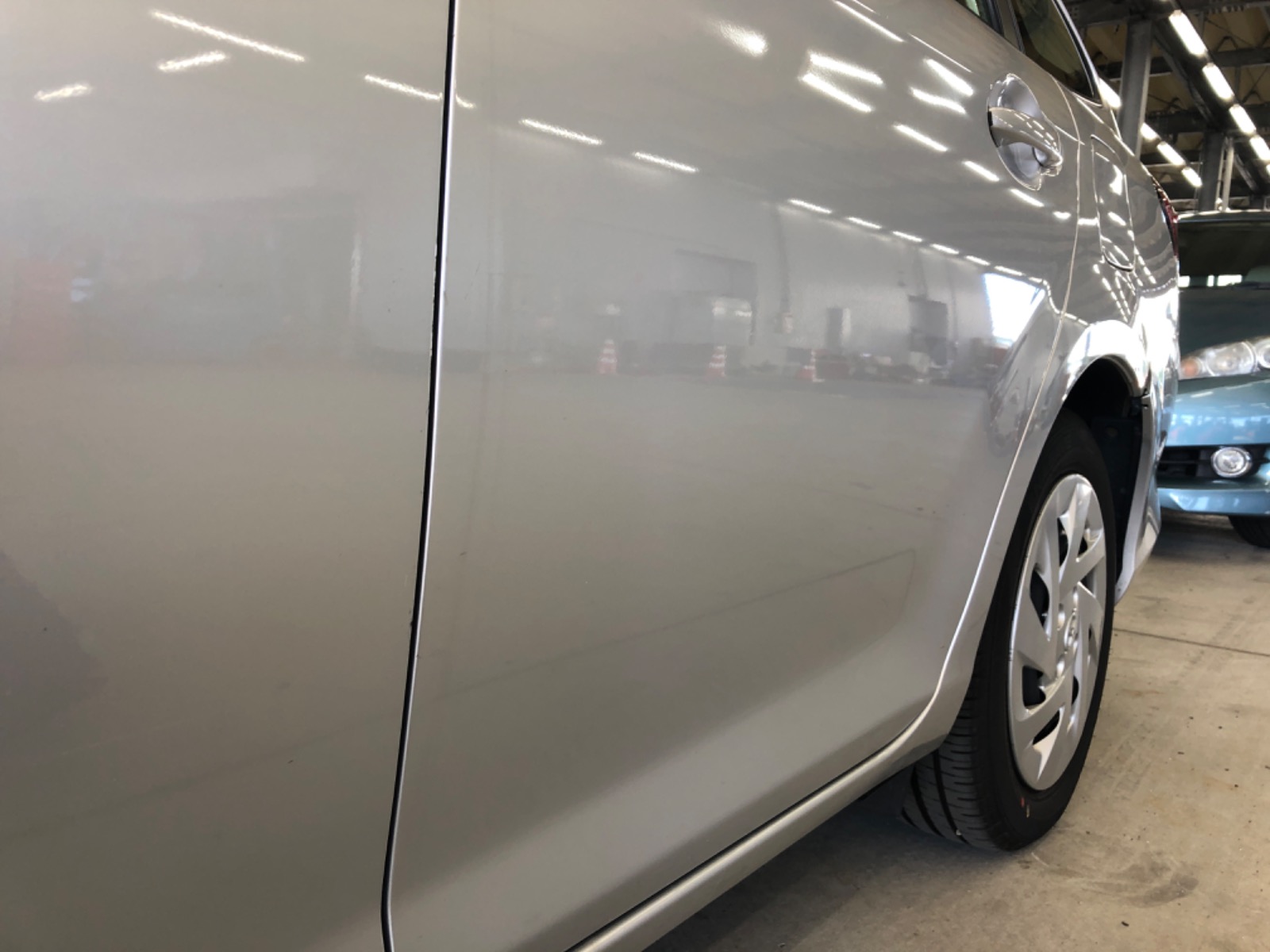 キズ・ヘコミ_24