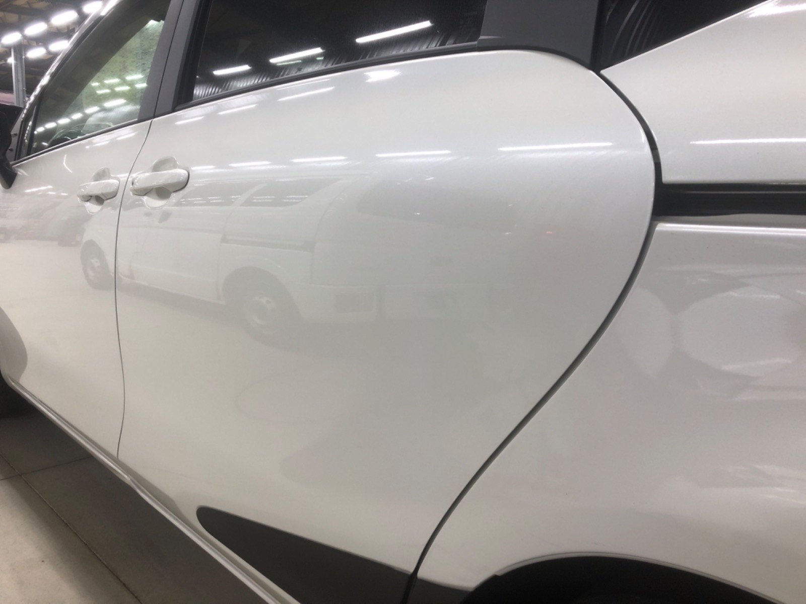 キズ・ヘコミ_64