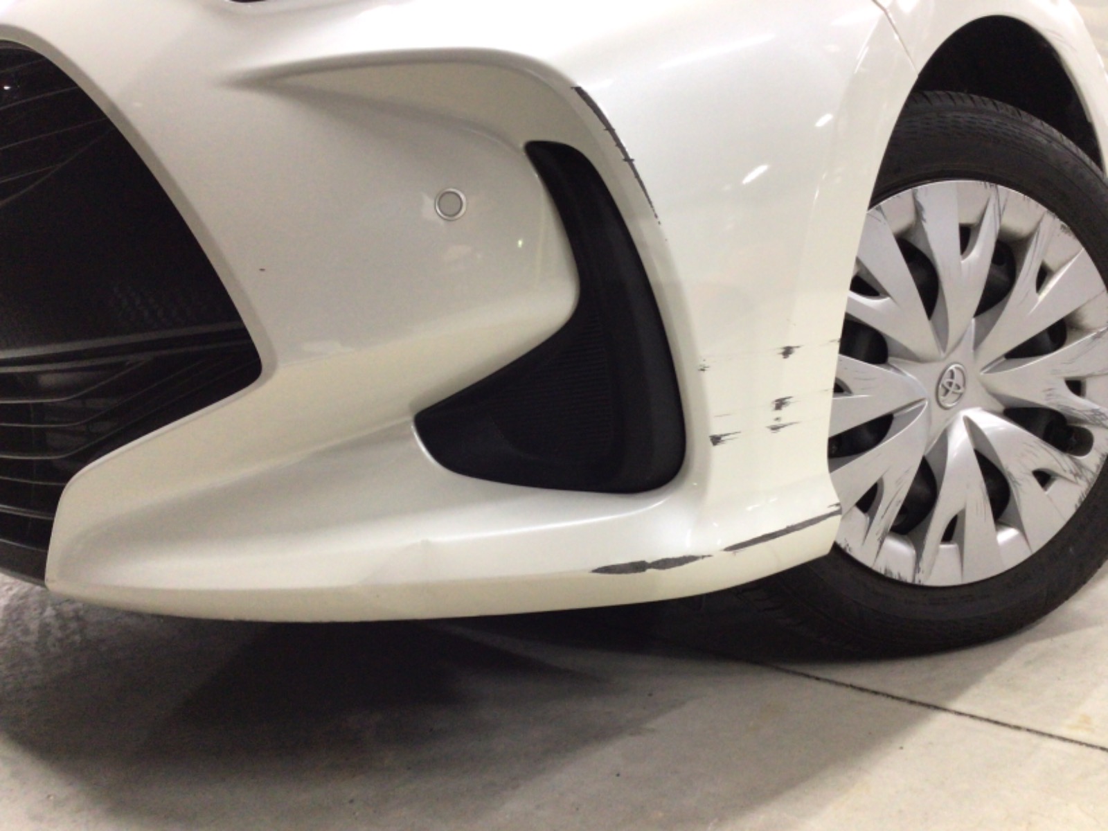 キズ・ヘコミ_05