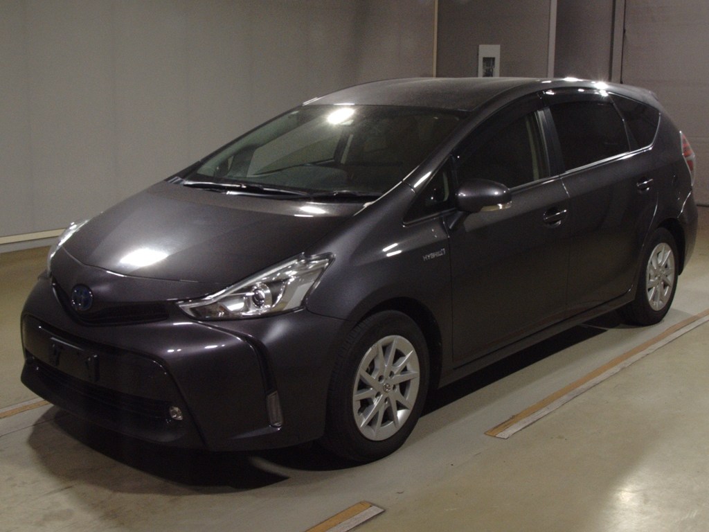 プリウスアルファ S