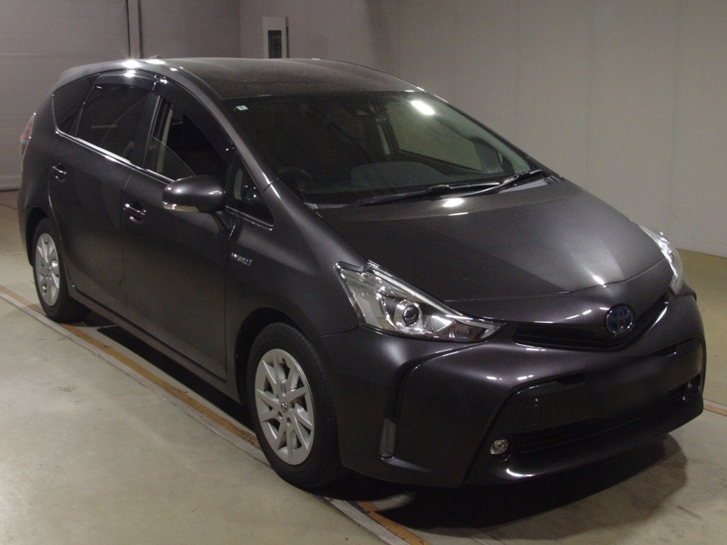 プリウスアルファ S