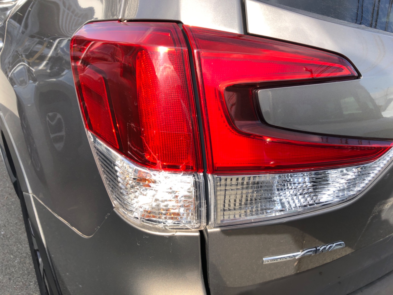 キズ・ヘコミ_64