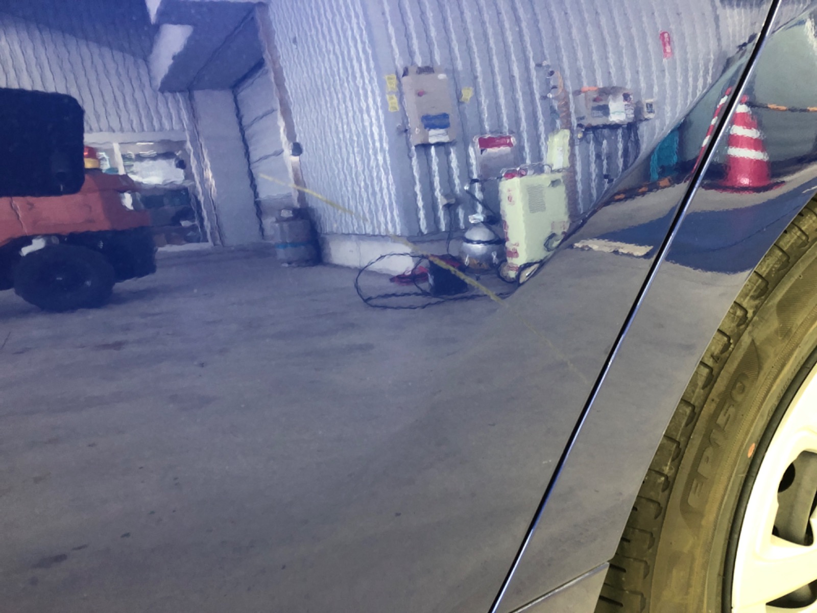 キズ・ヘコミ_25