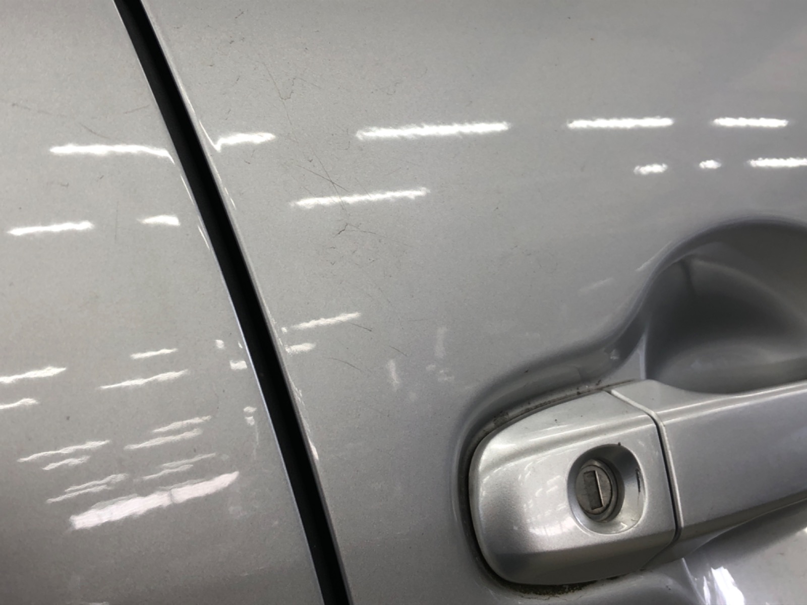 キズ・ヘコミ_19