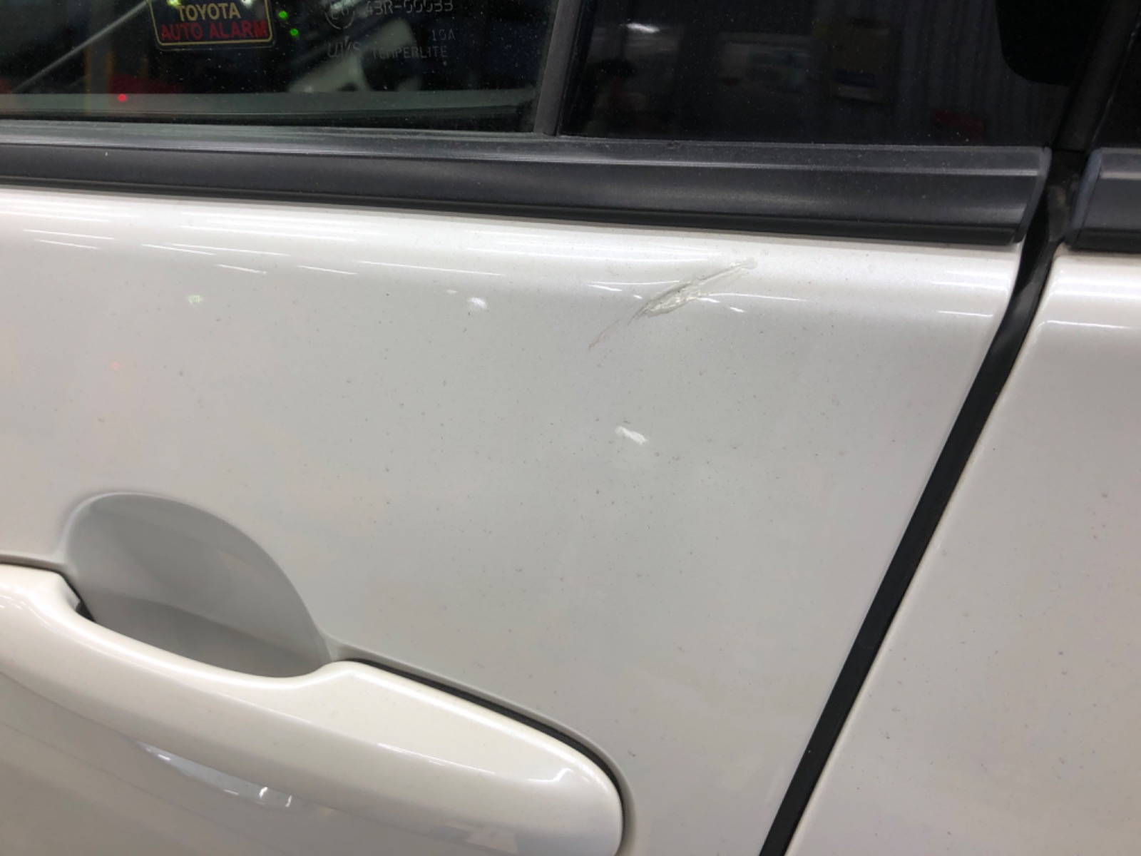 キズ・ヘコミ_17