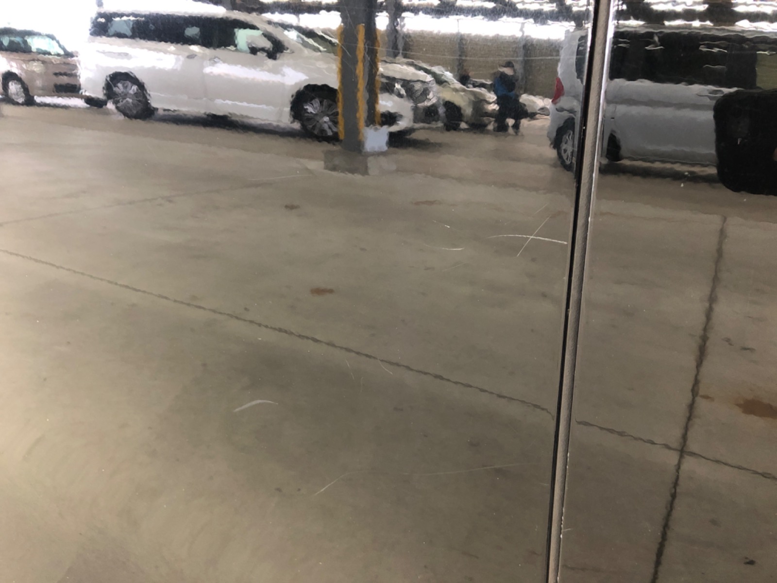 キズ・ヘコミ_26