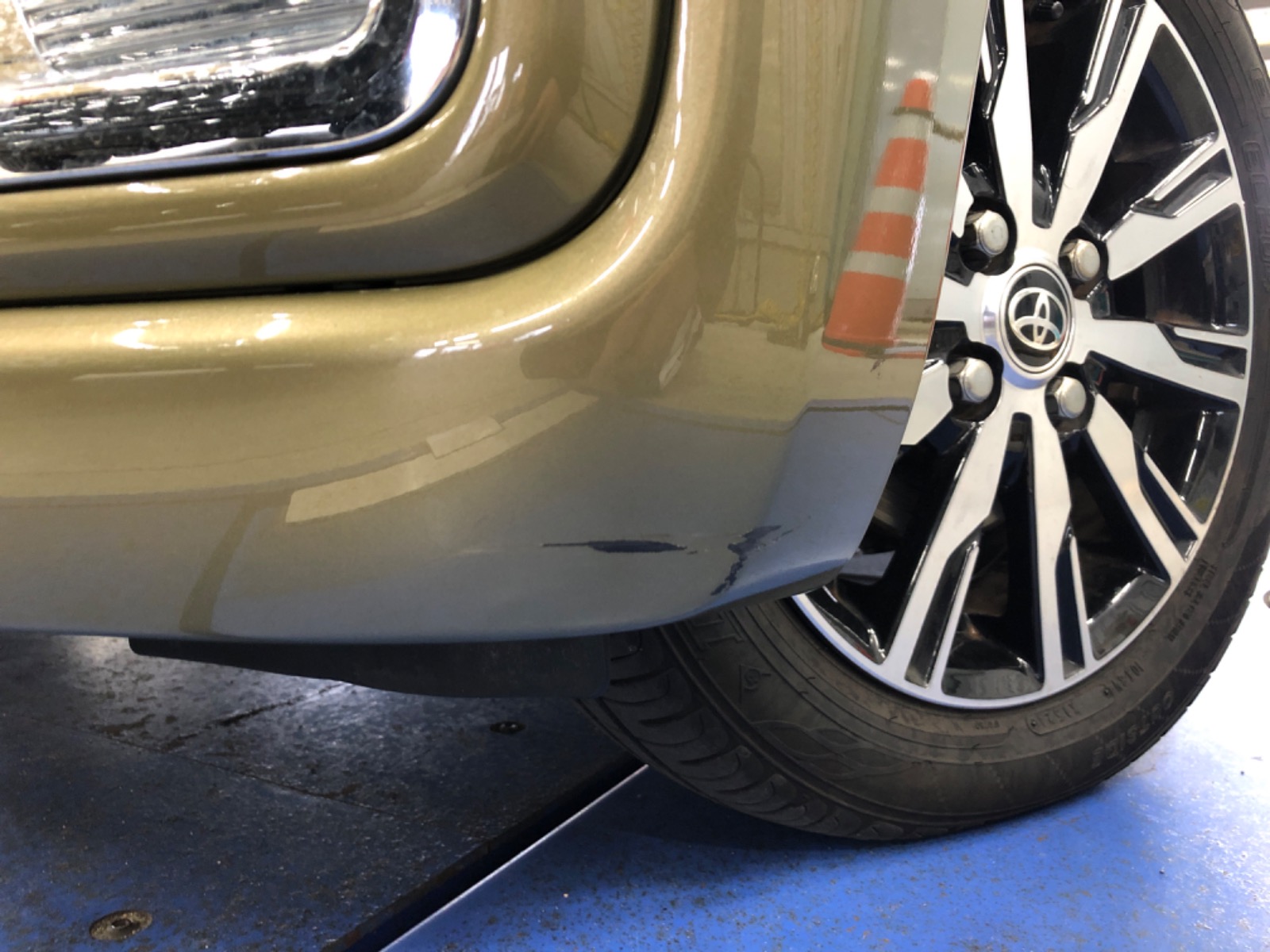 キズ・ヘコミ_05