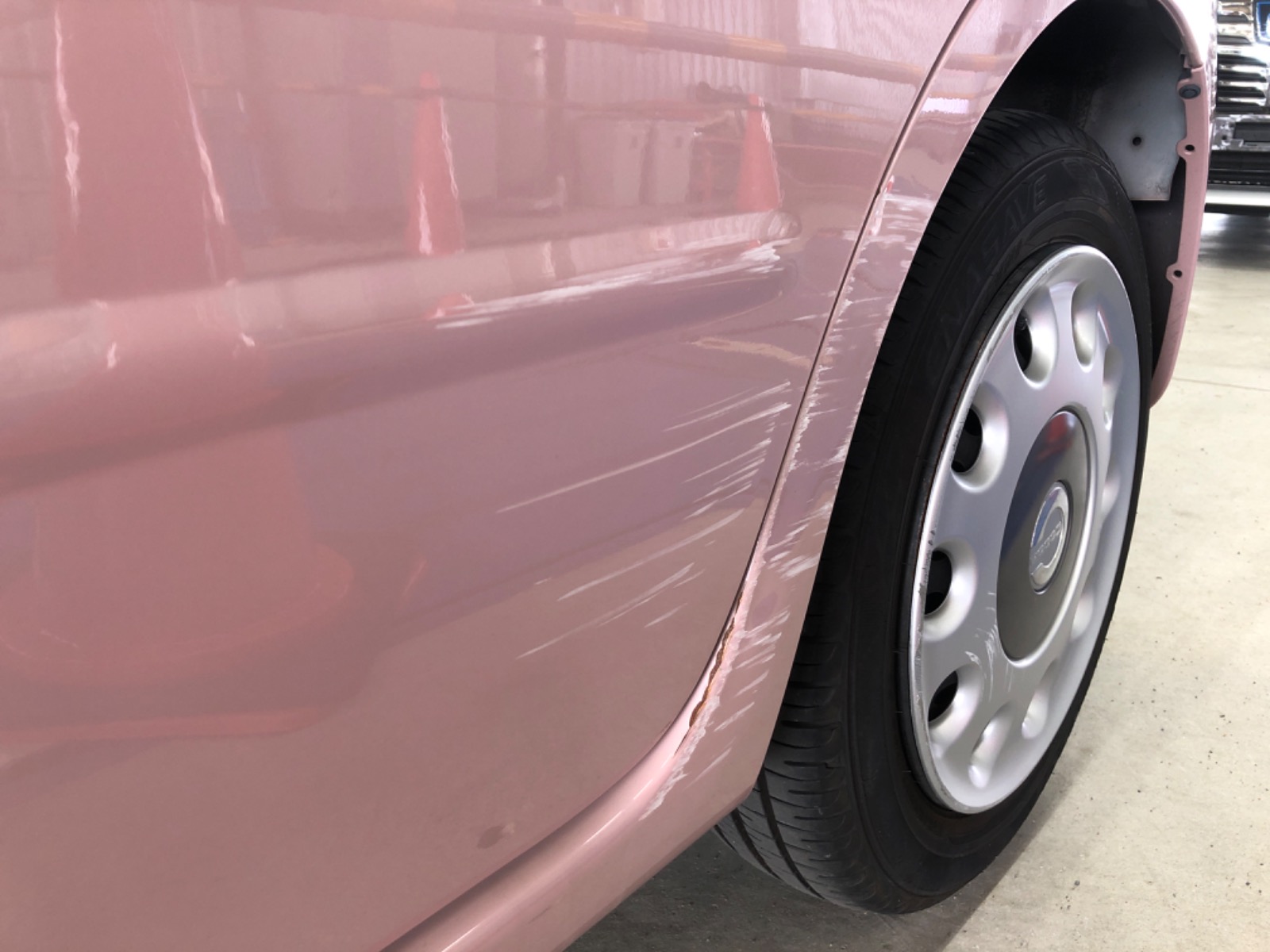 キズ・ヘコミ_24