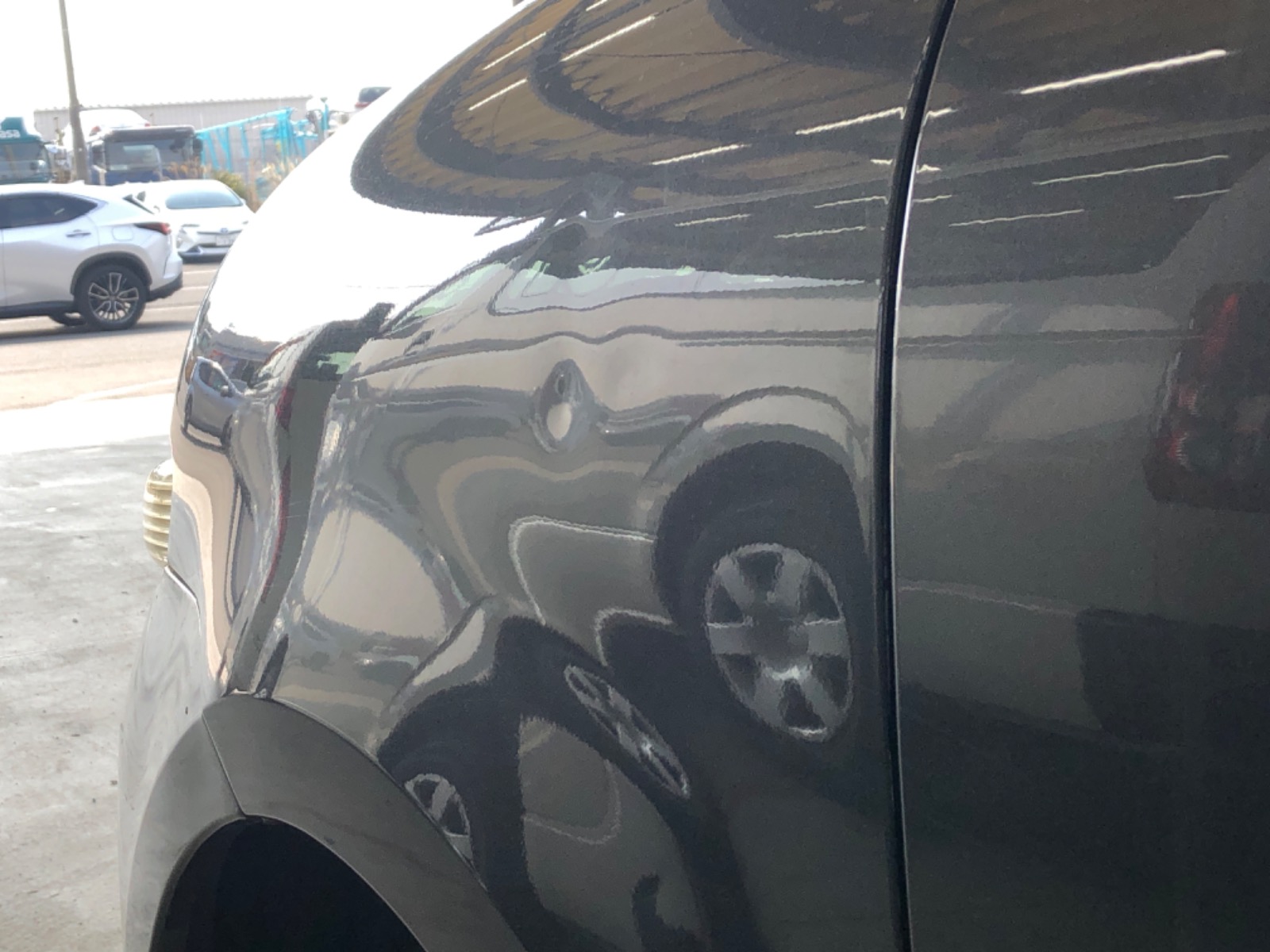 キズ・ヘコミ_11