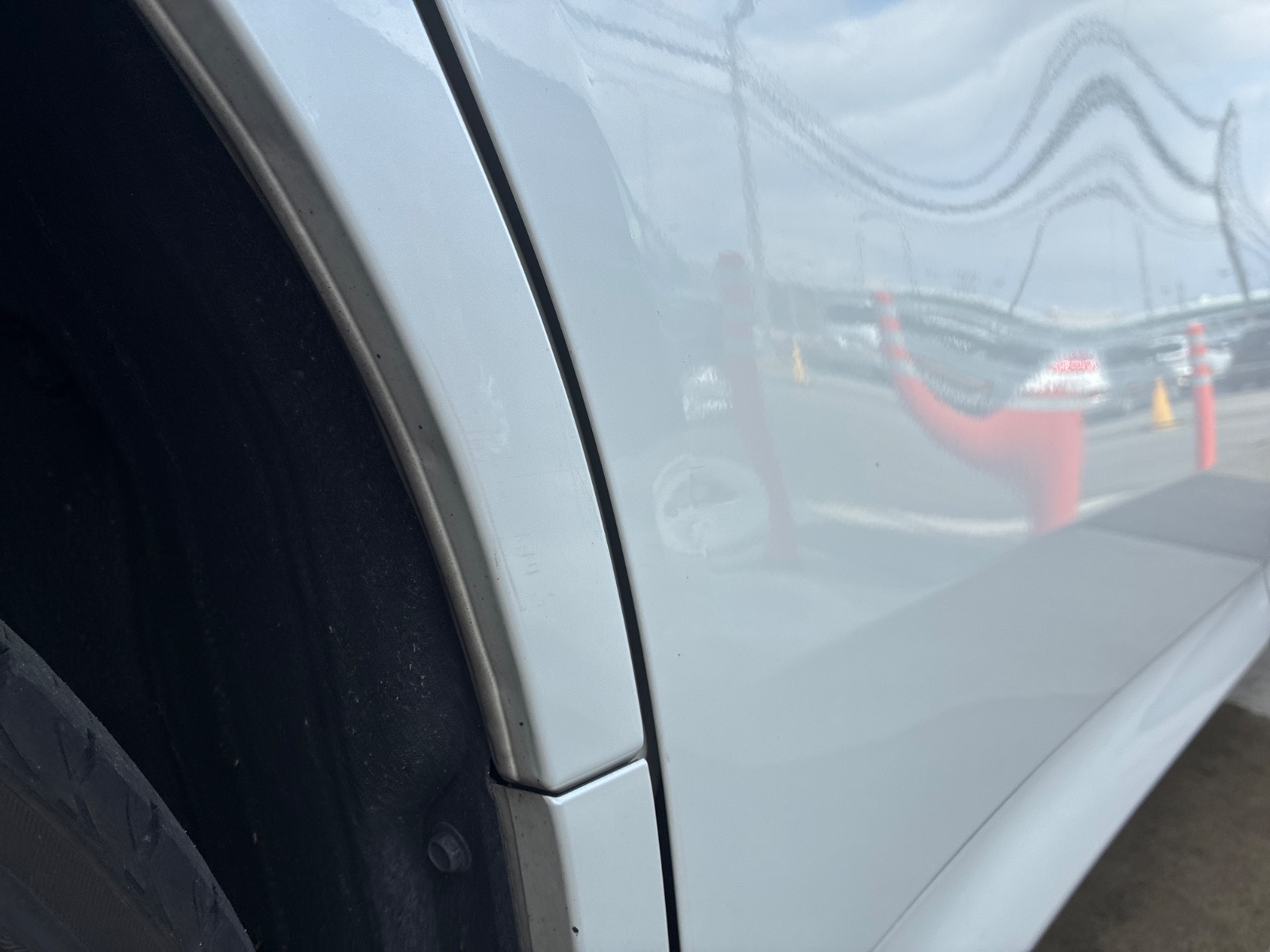 キズ・ヘコミ_27