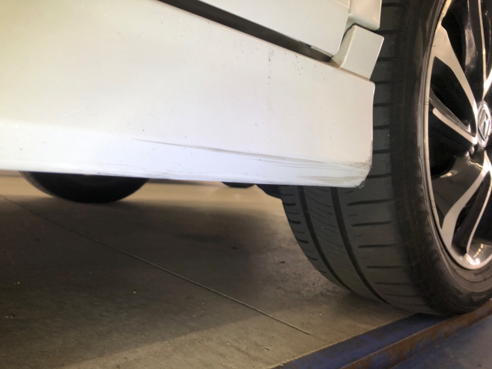 キズ・ヘコミ_21