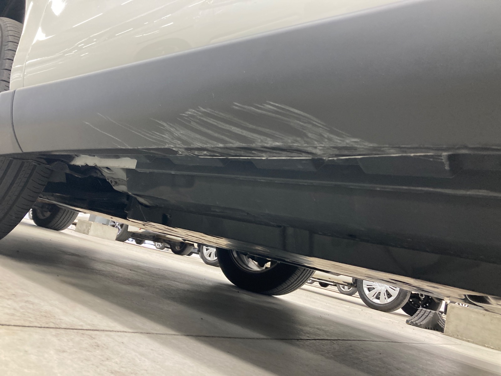 キズ・ヘコミ_17