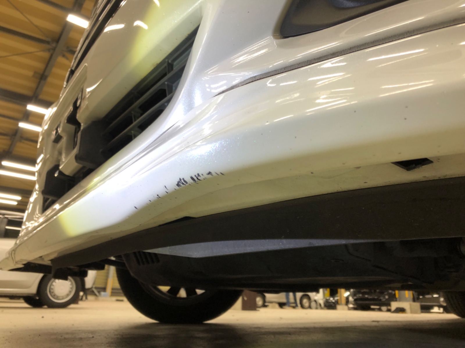 キズ・ヘコミ_05