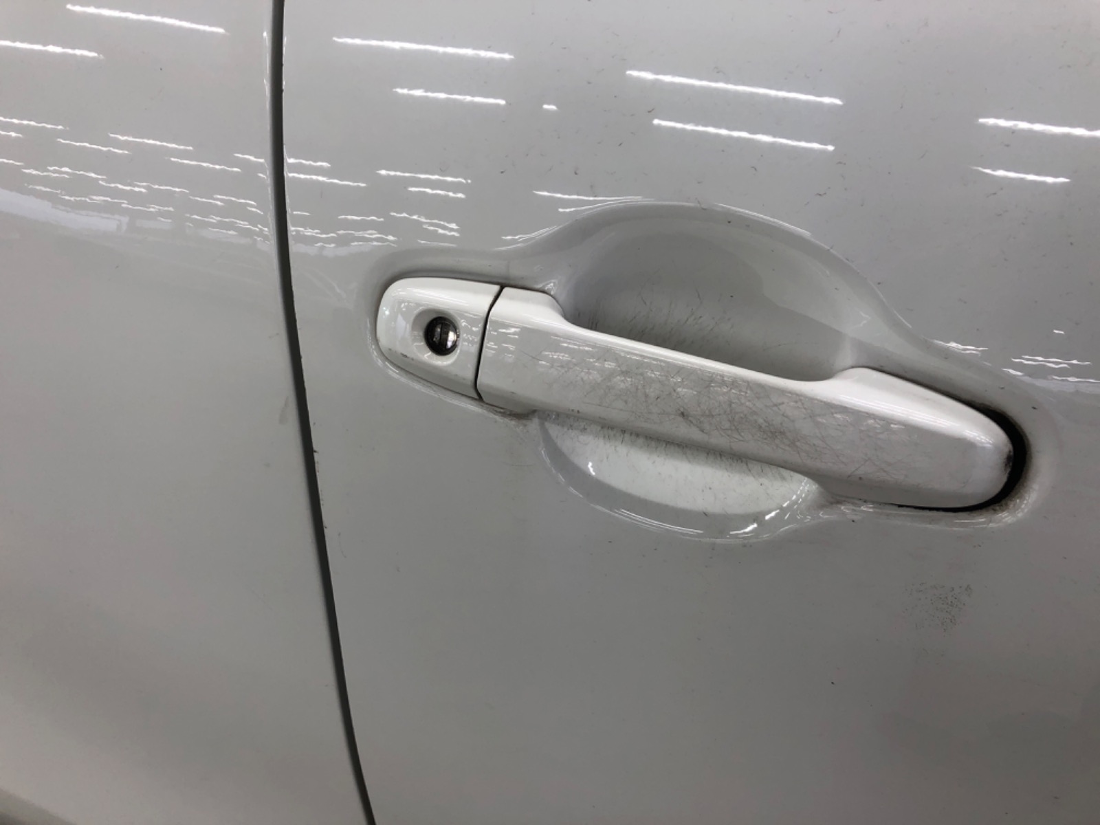 キズ・ヘコミ_18