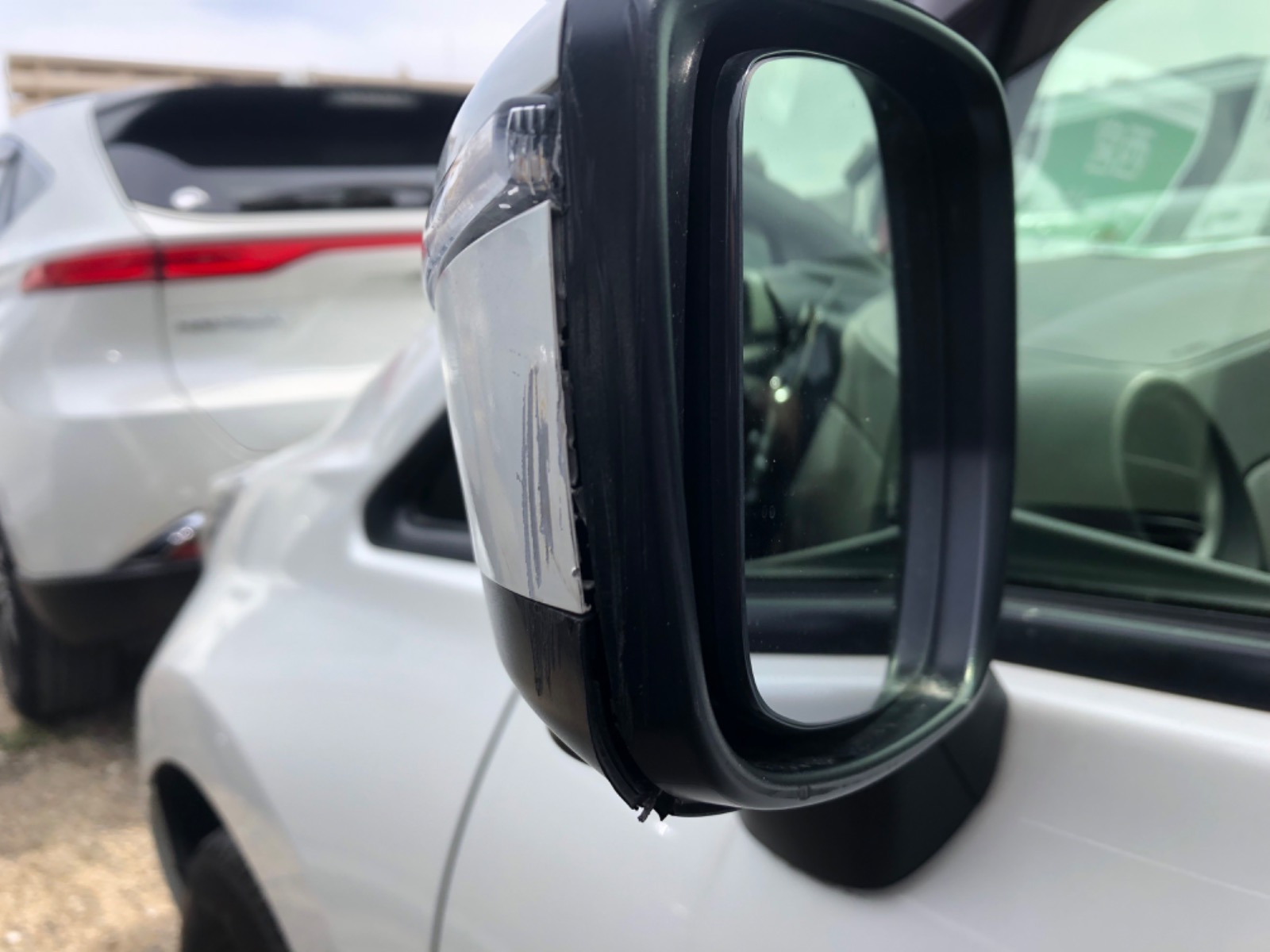 キズ・ヘコミ_65