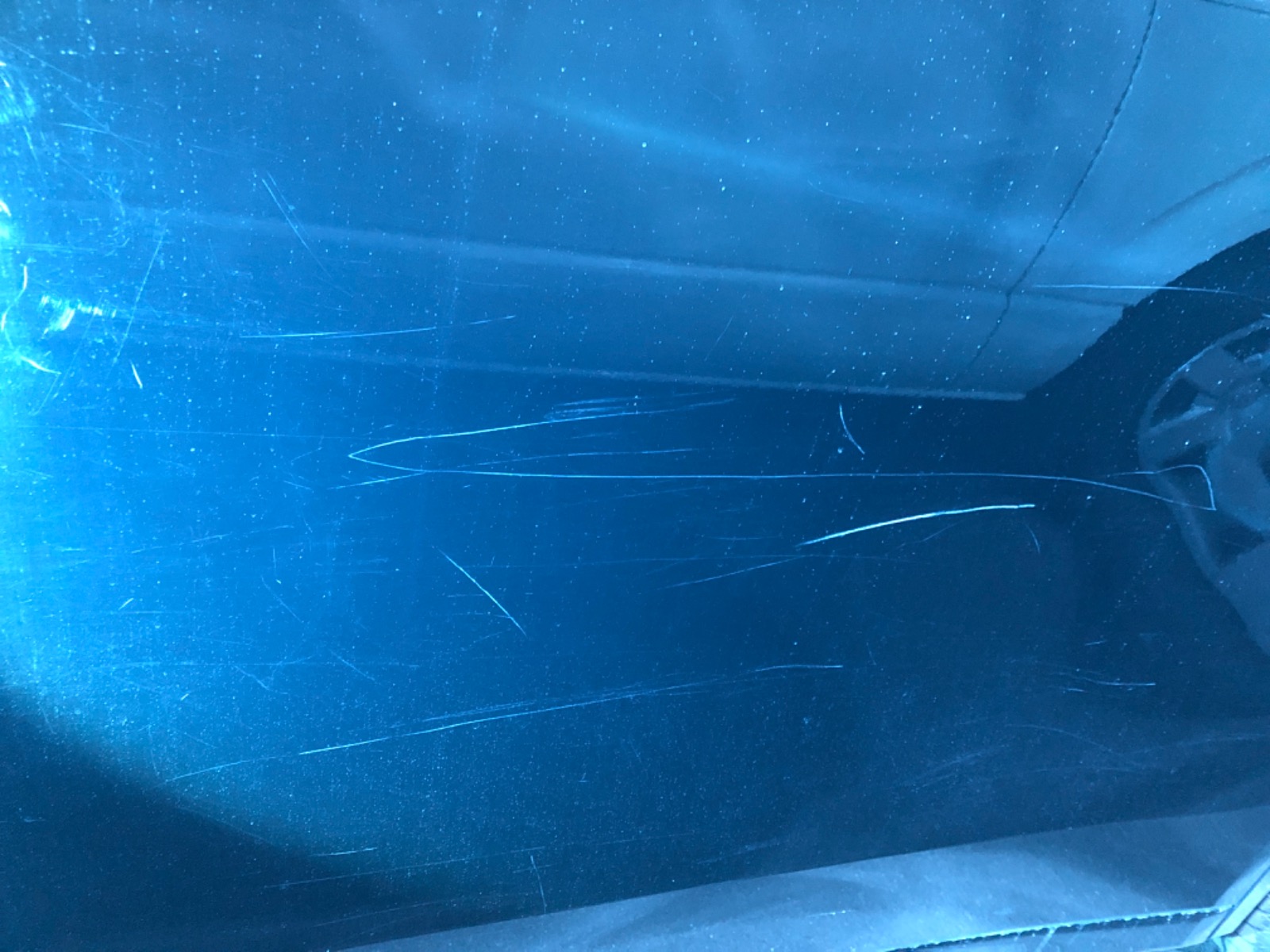 キズ・ヘコミ_25