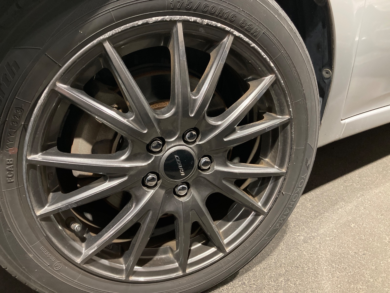 キズ・ヘコミ_59