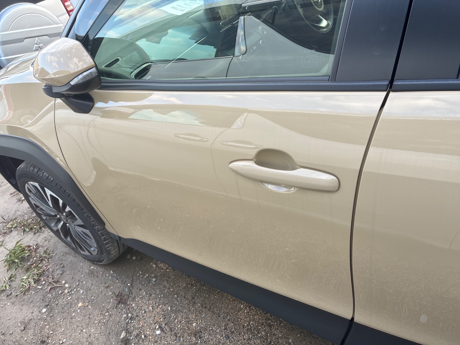 キズ・ヘコミ_64