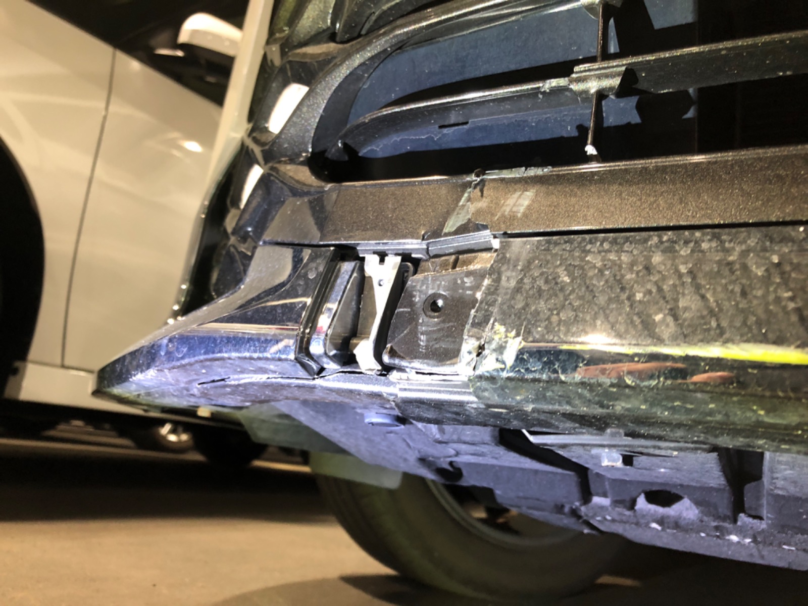 キズ・ヘコミ_06