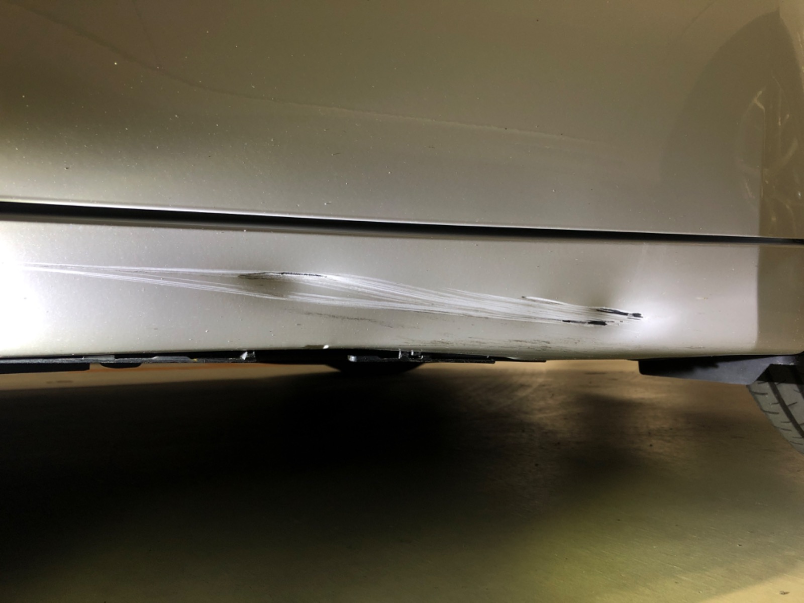 キズ・ヘコミ_21