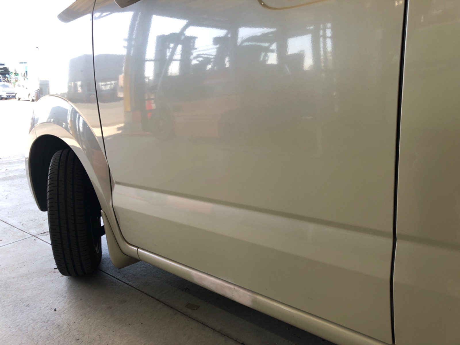 キズ・ヘコミ_16