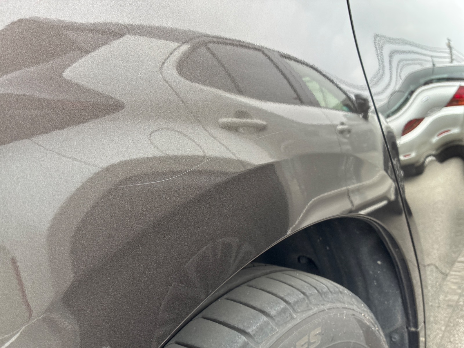 キズ・ヘコミ_40