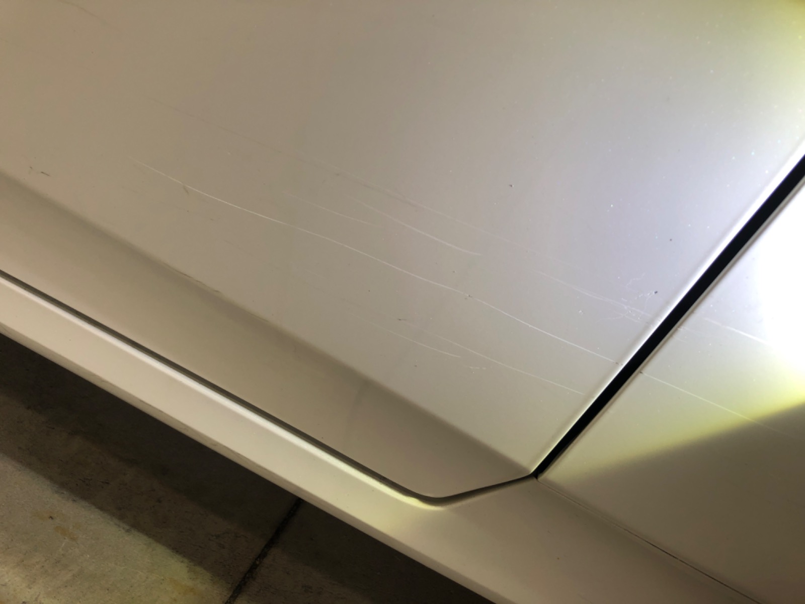 キズ・ヘコミ_18