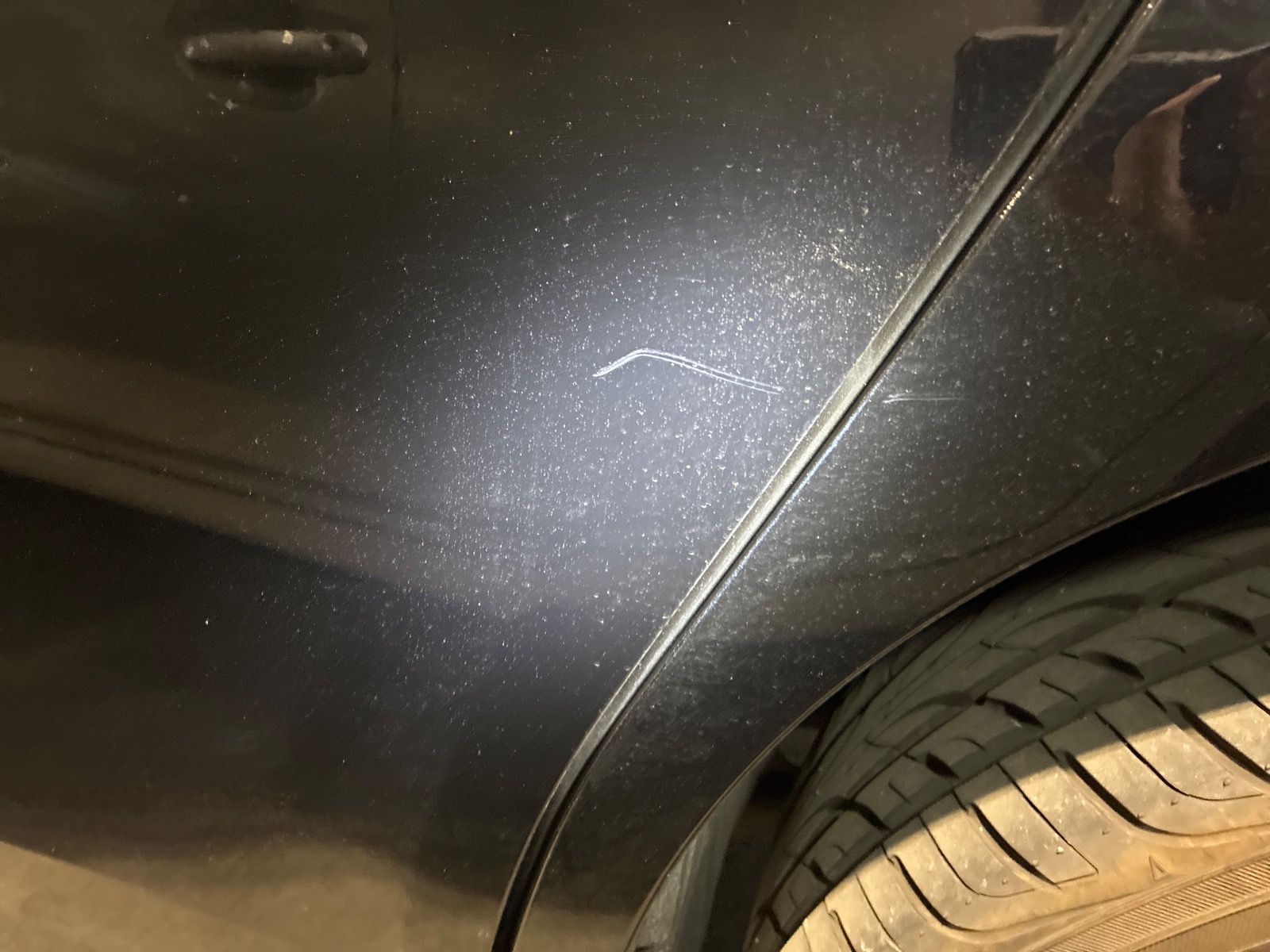 キズ・ヘコミ_25