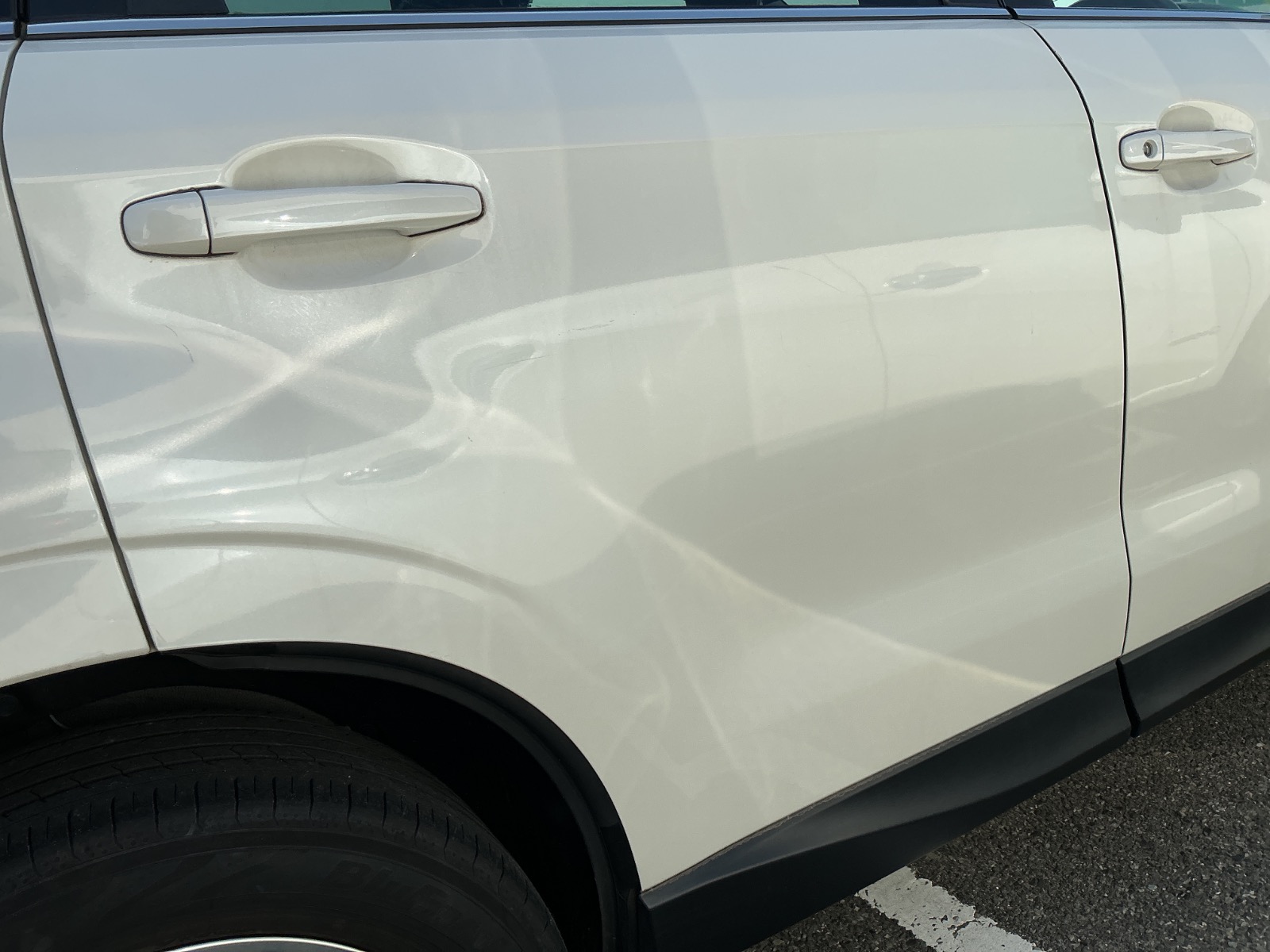 キズ・ヘコミ_27