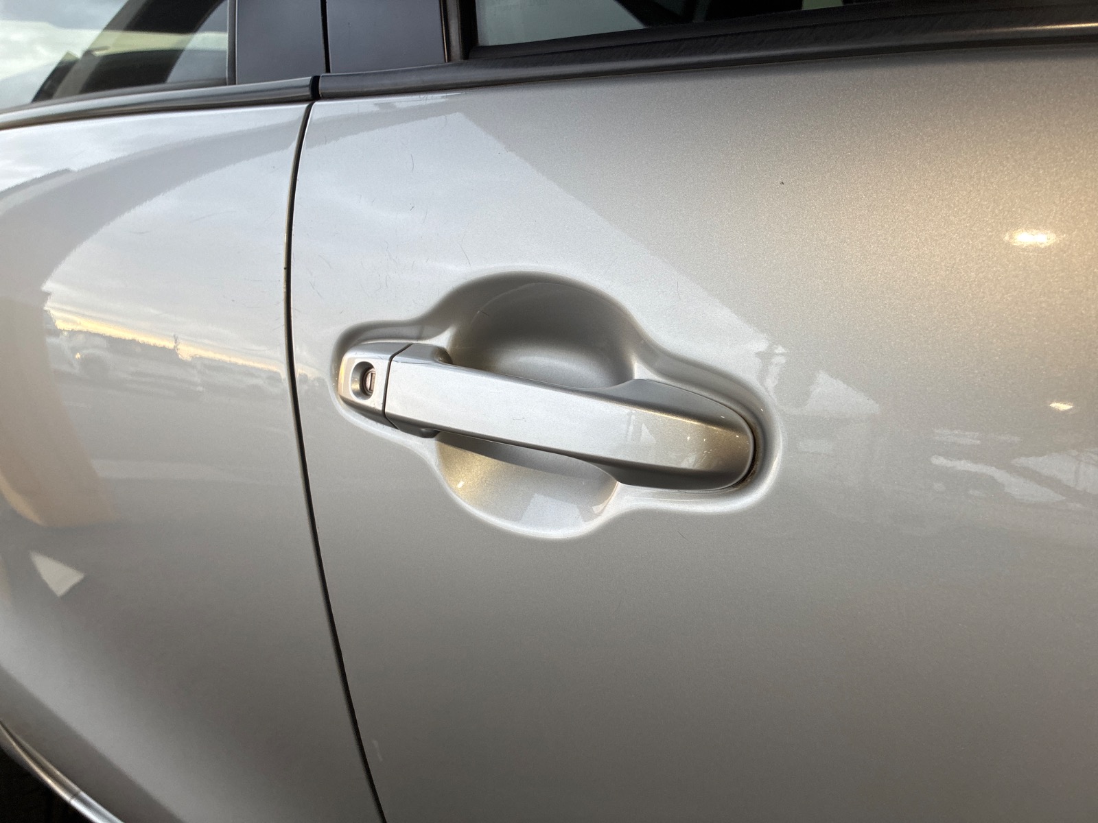 キズ・ヘコミ_18