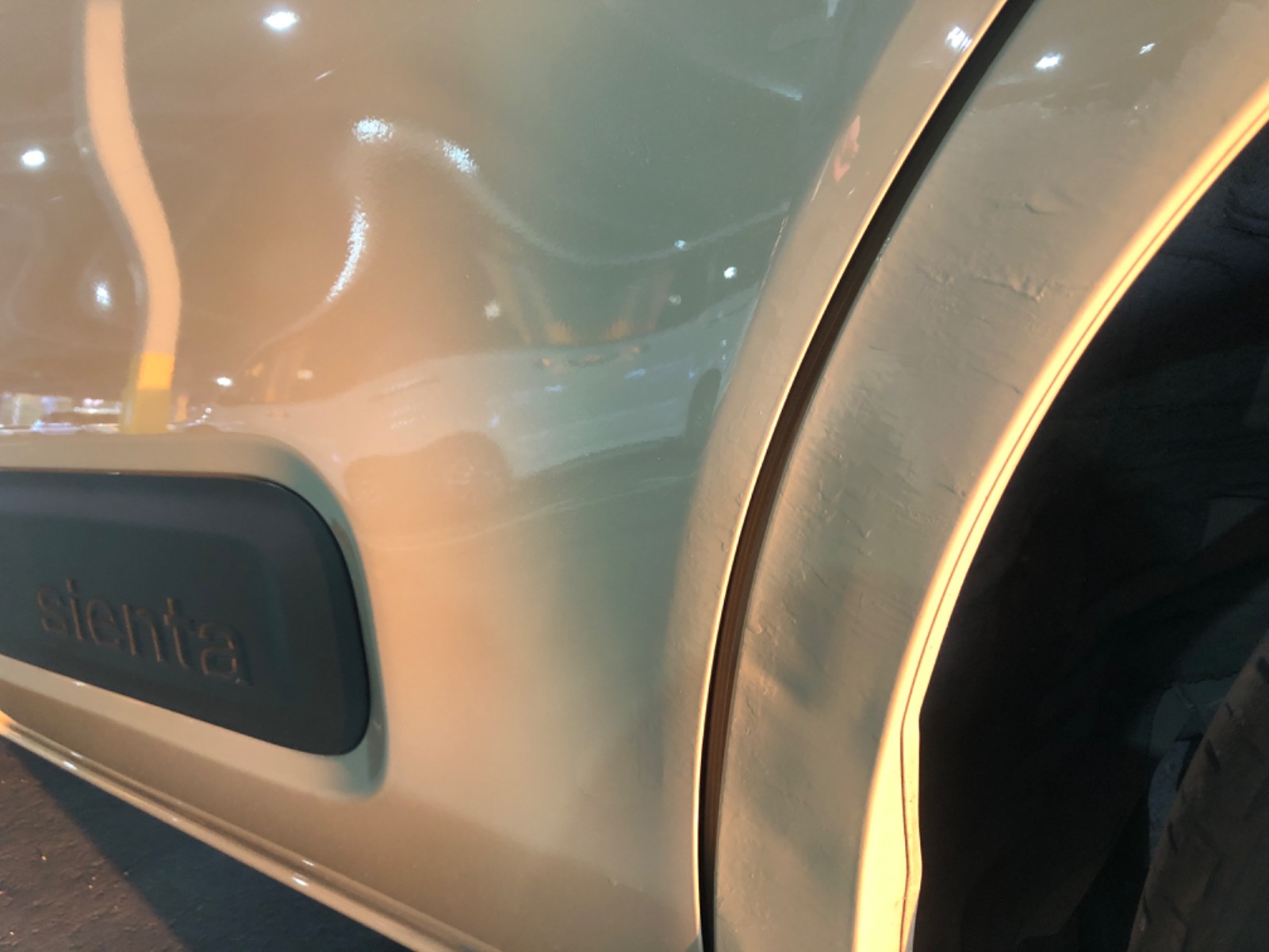 キズ・ヘコミ_25