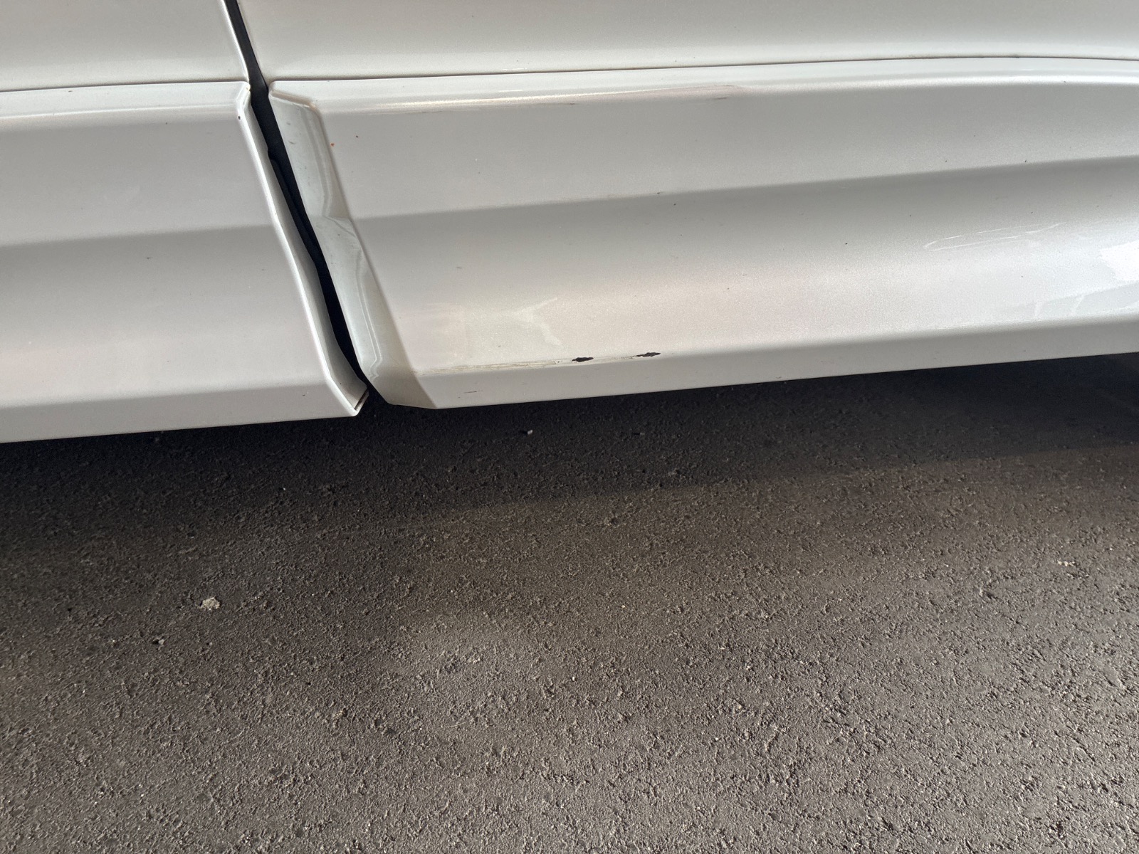 キズ・ヘコミ_24