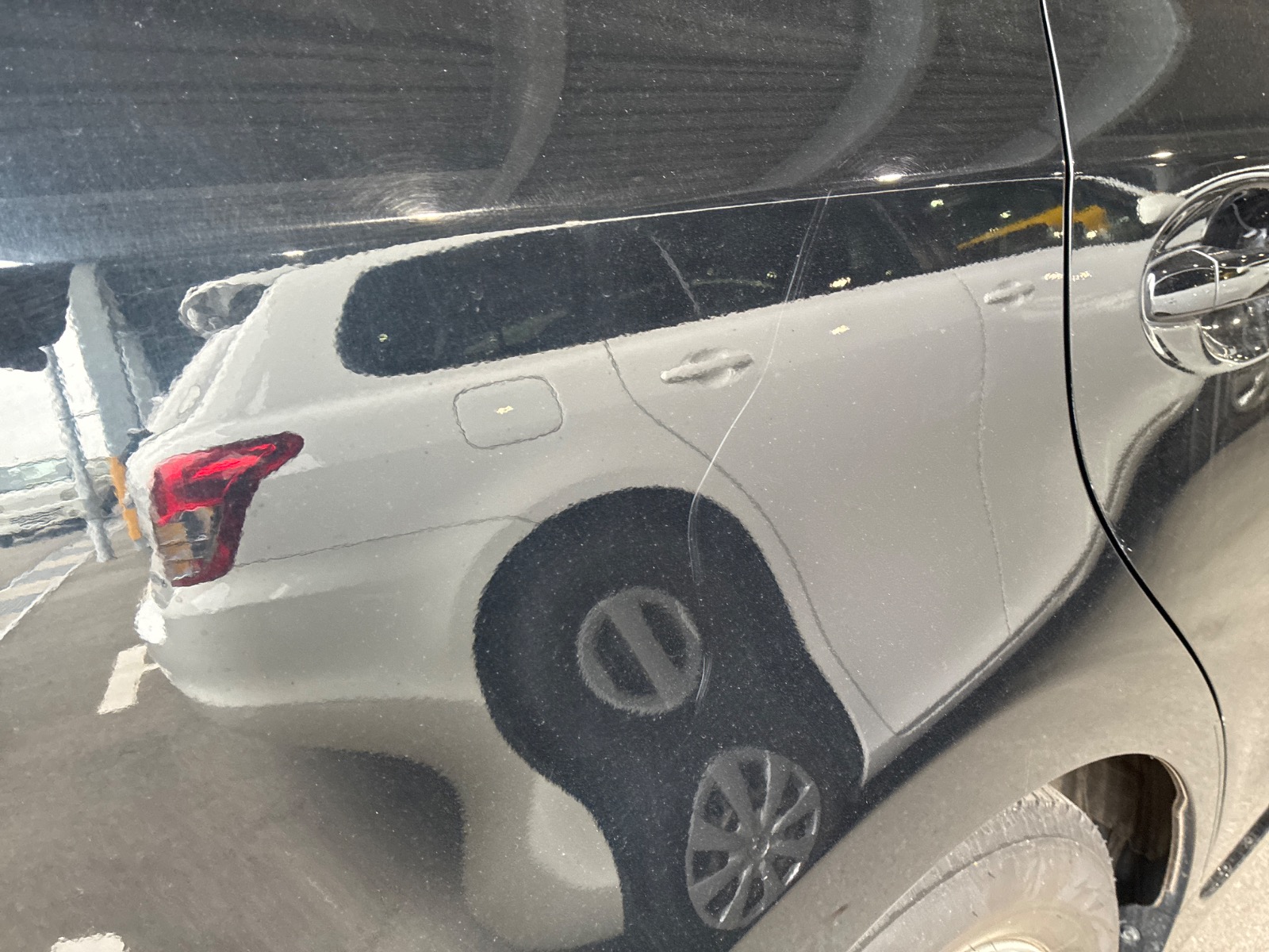 キズ・ヘコミ_41