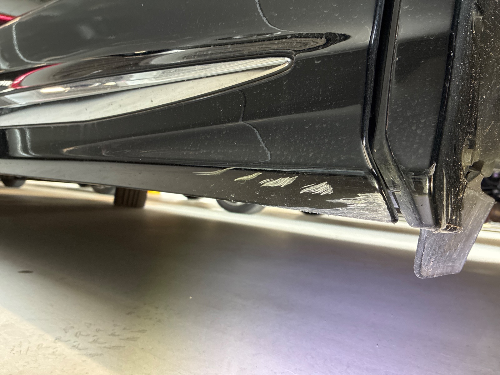 キズ・ヘコミ_25