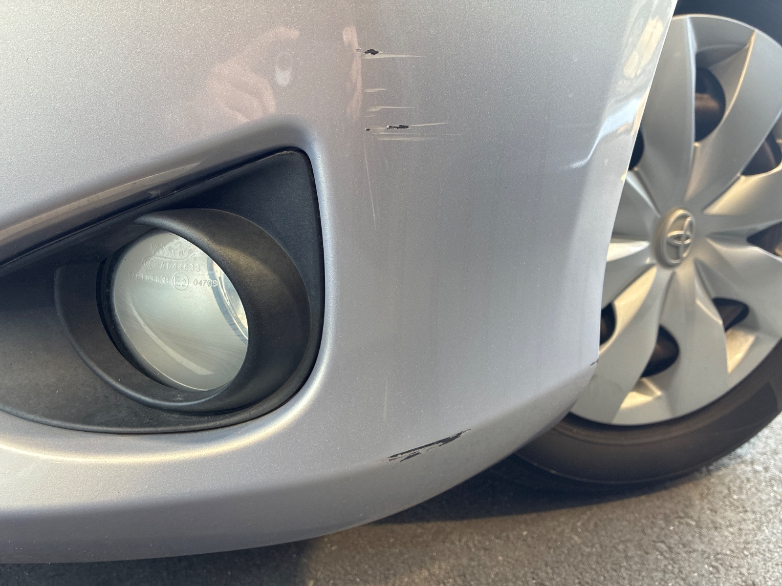 キズ・ヘコミ_05